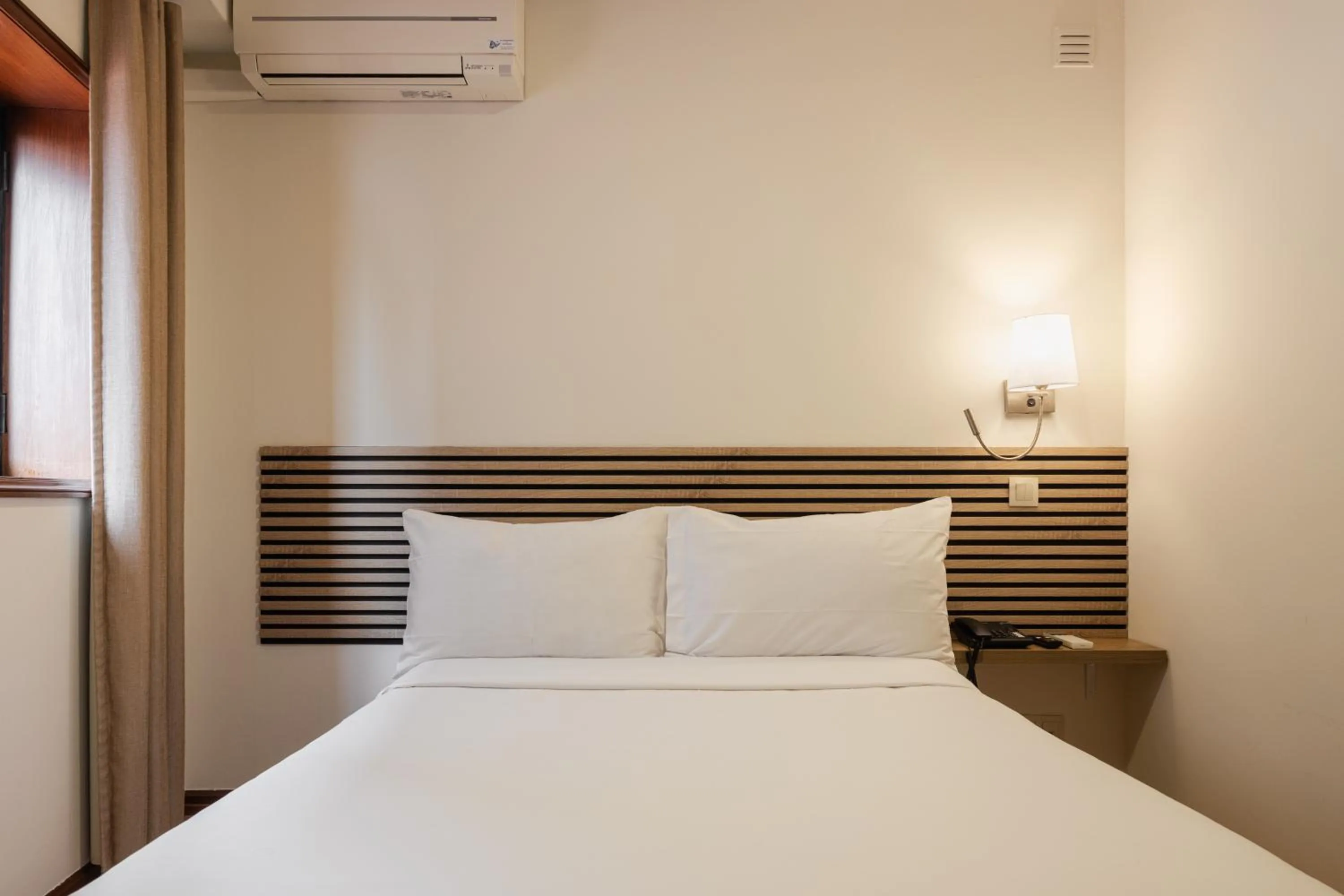 Bedroom, Bed in Hotel da Bolsa