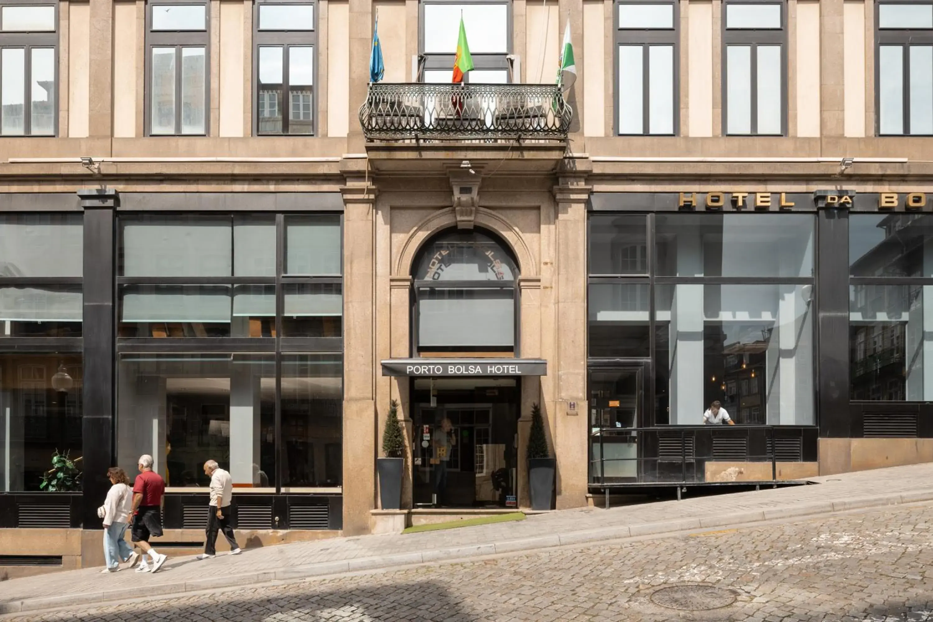 Facade/entrance in Hotel da Bolsa Facade/entrance in Hotel da Bolsa