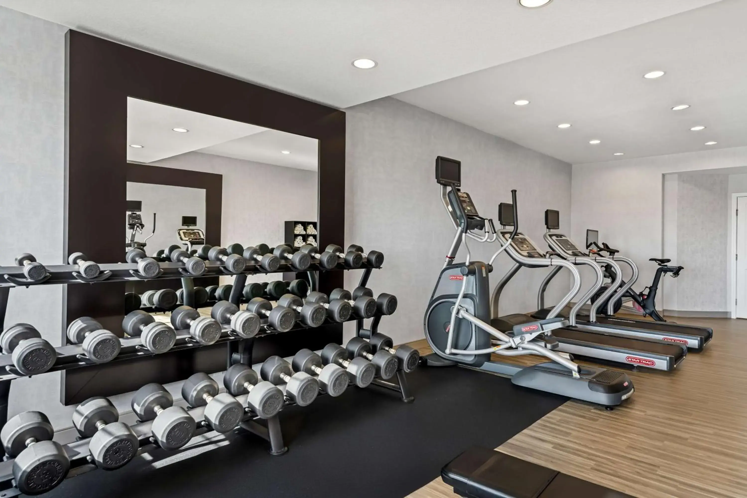 Fitness centre/facilities in Hampton Inn Morgan Hill Fitness centre/facilities in Hampton Inn Morgan Hill