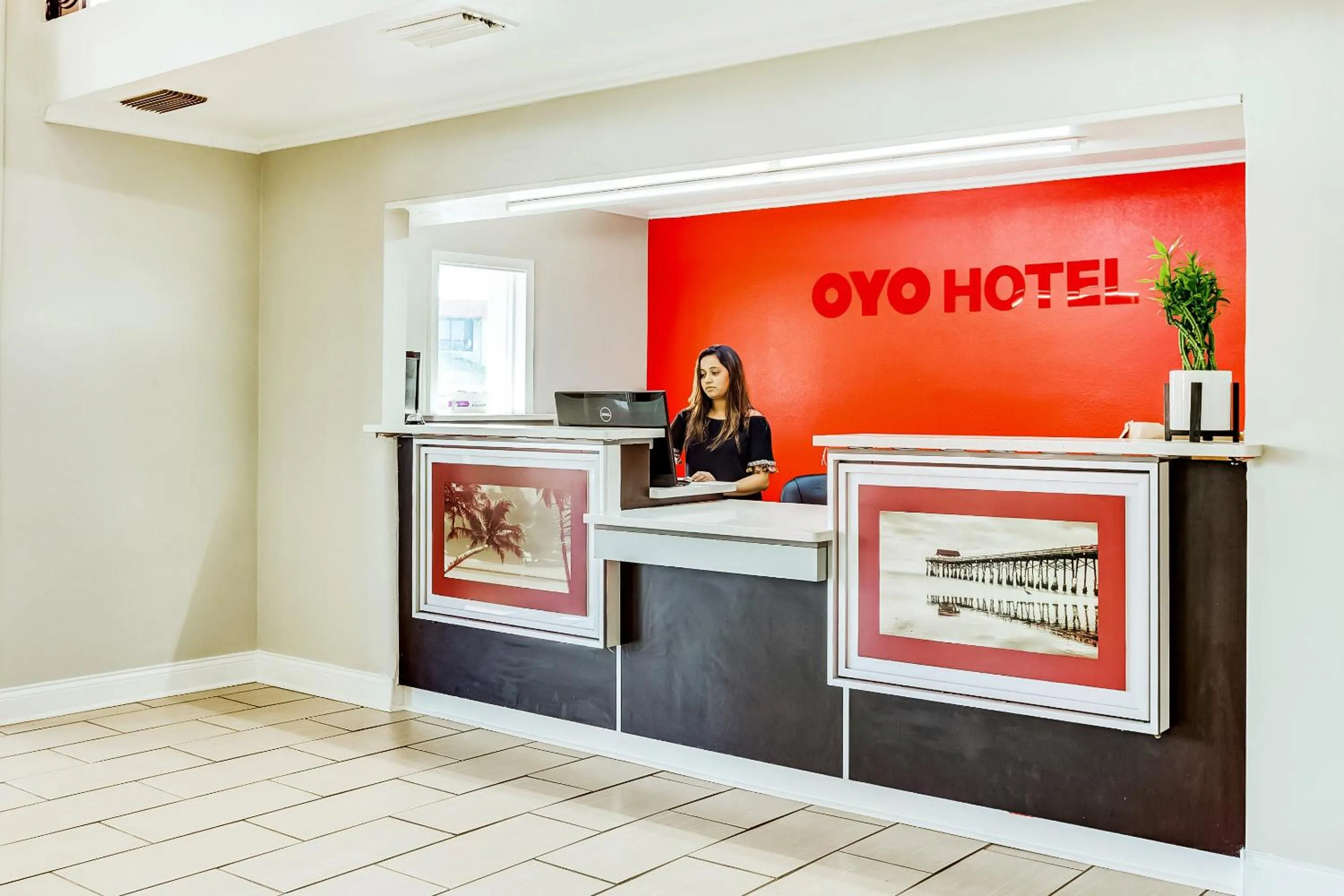 Lobby or reception in OYO Hotel Tyler Northwest Mineola Hwy