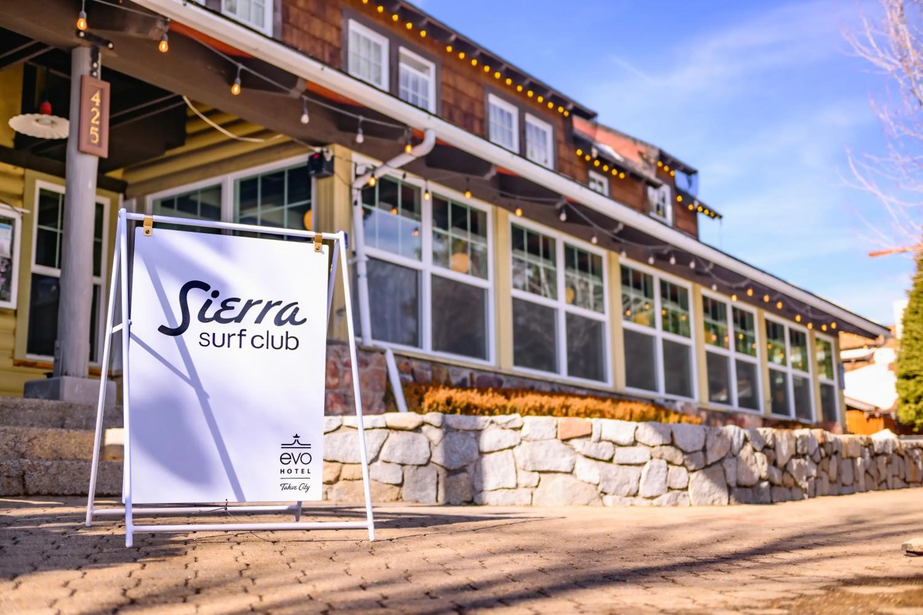 Restaurant/places to eat in evo Hotel Tahoe City