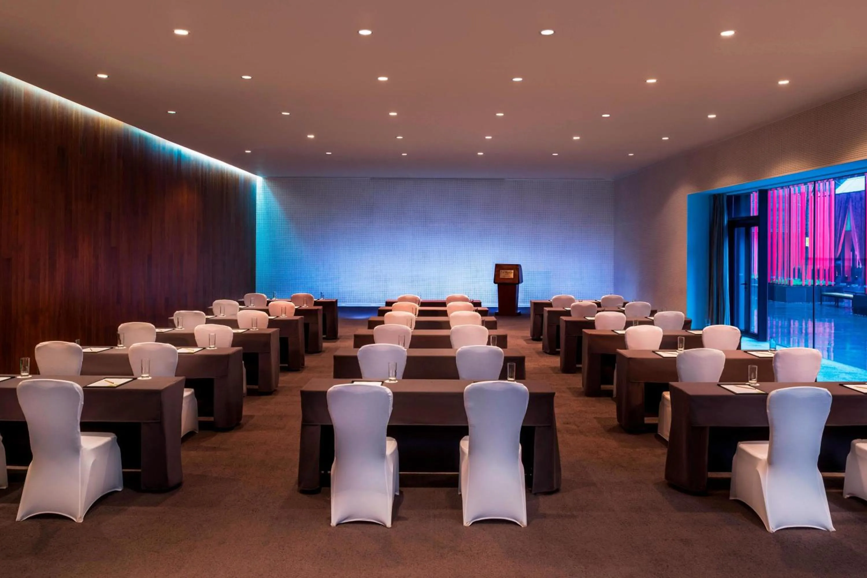 Meeting/conference room in The Westin Xi'an - Enjoy 2 Free bottles of beer