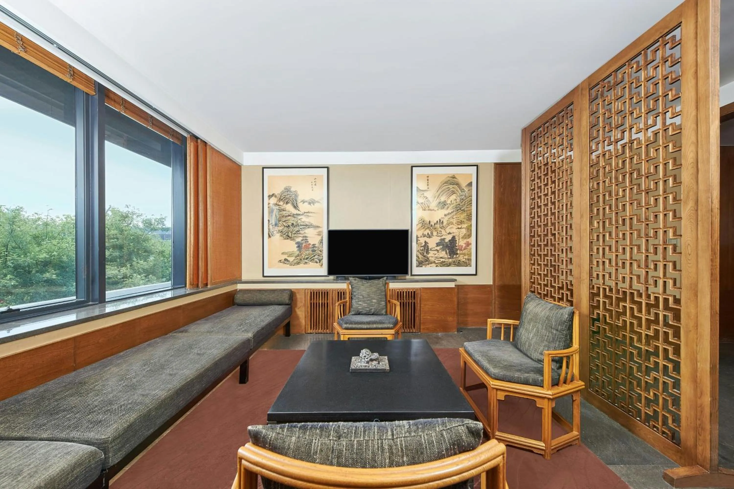 Living room in The Westin Xi'an - Enjoy 2 Free bottles of beer