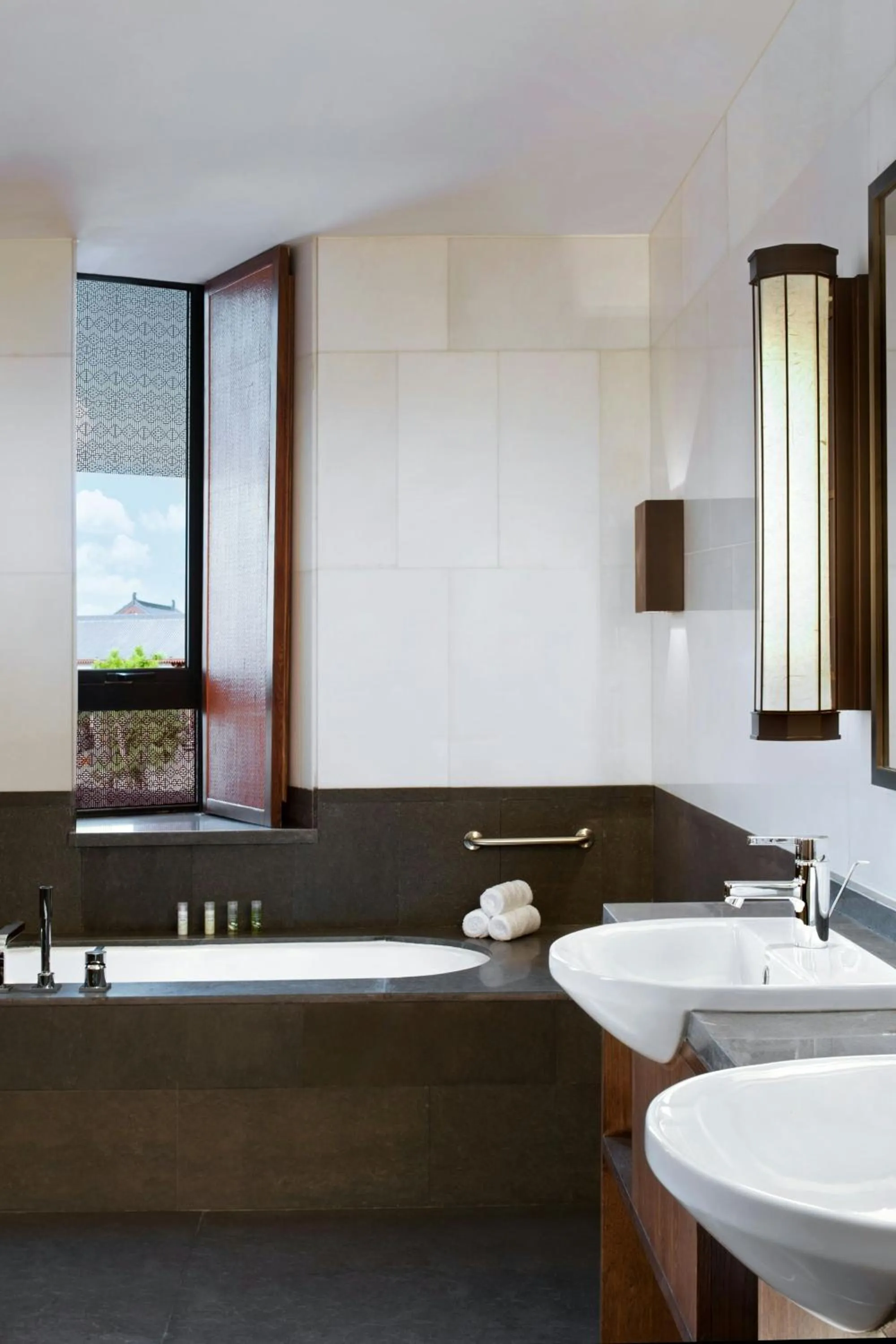 Bathroom in The Westin Xi'an - Enjoy 2 Free bottles of beer