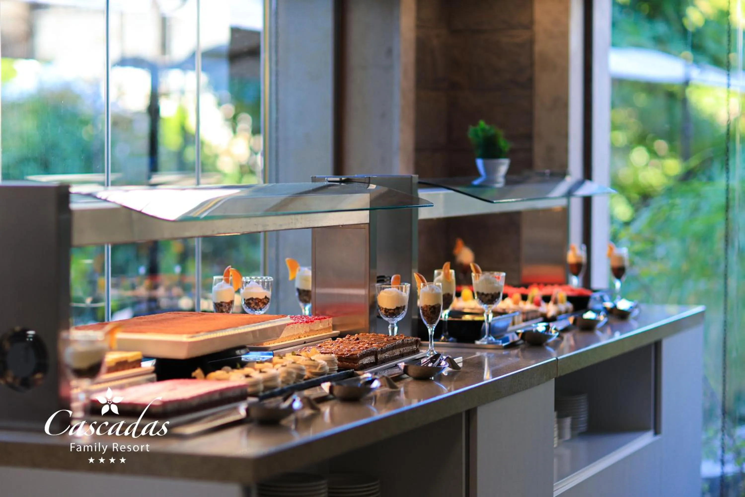 Restaurant/places to eat in Cascadas Family Resort