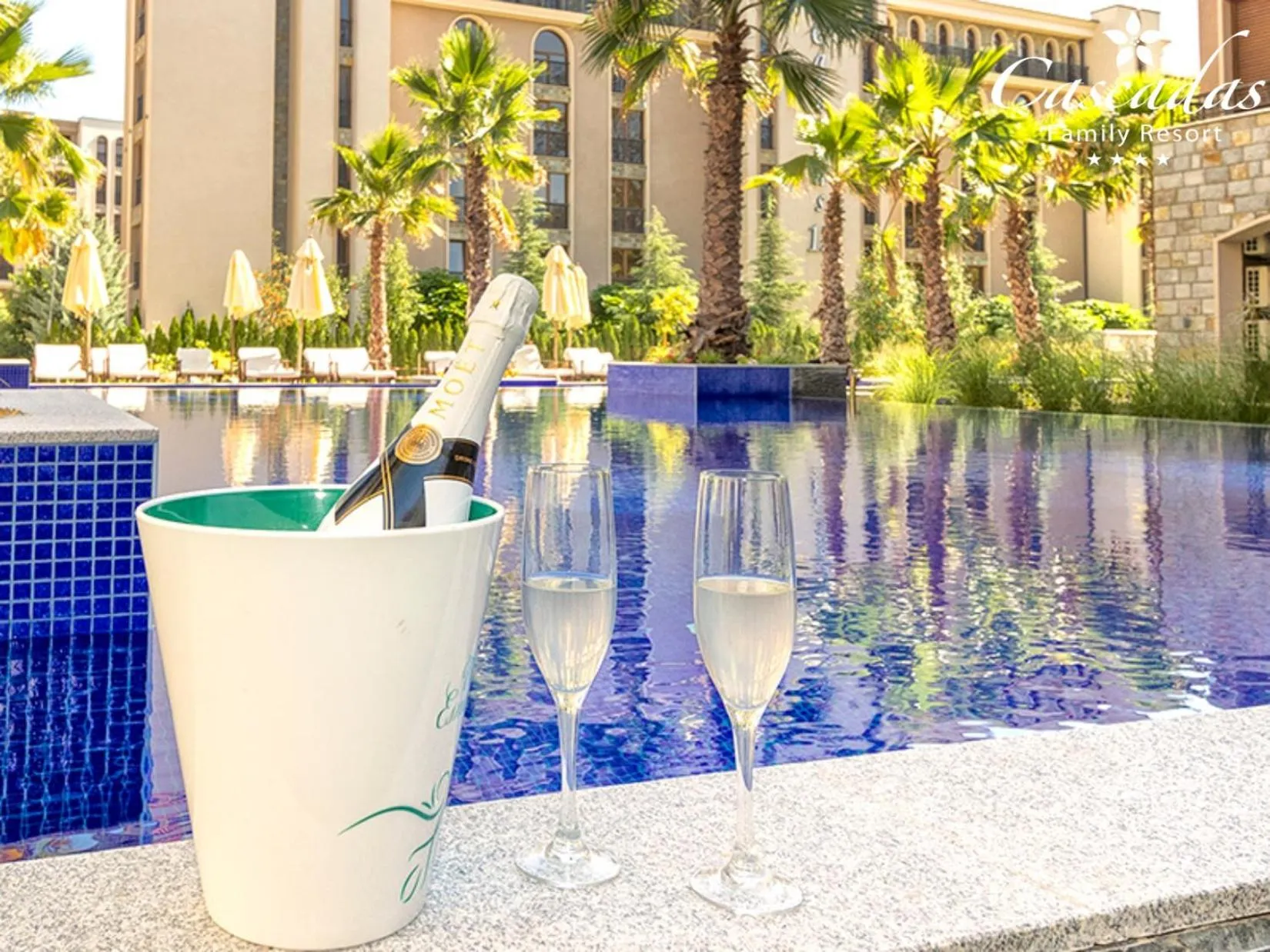 Swimming pool in Cascadas Family Resort