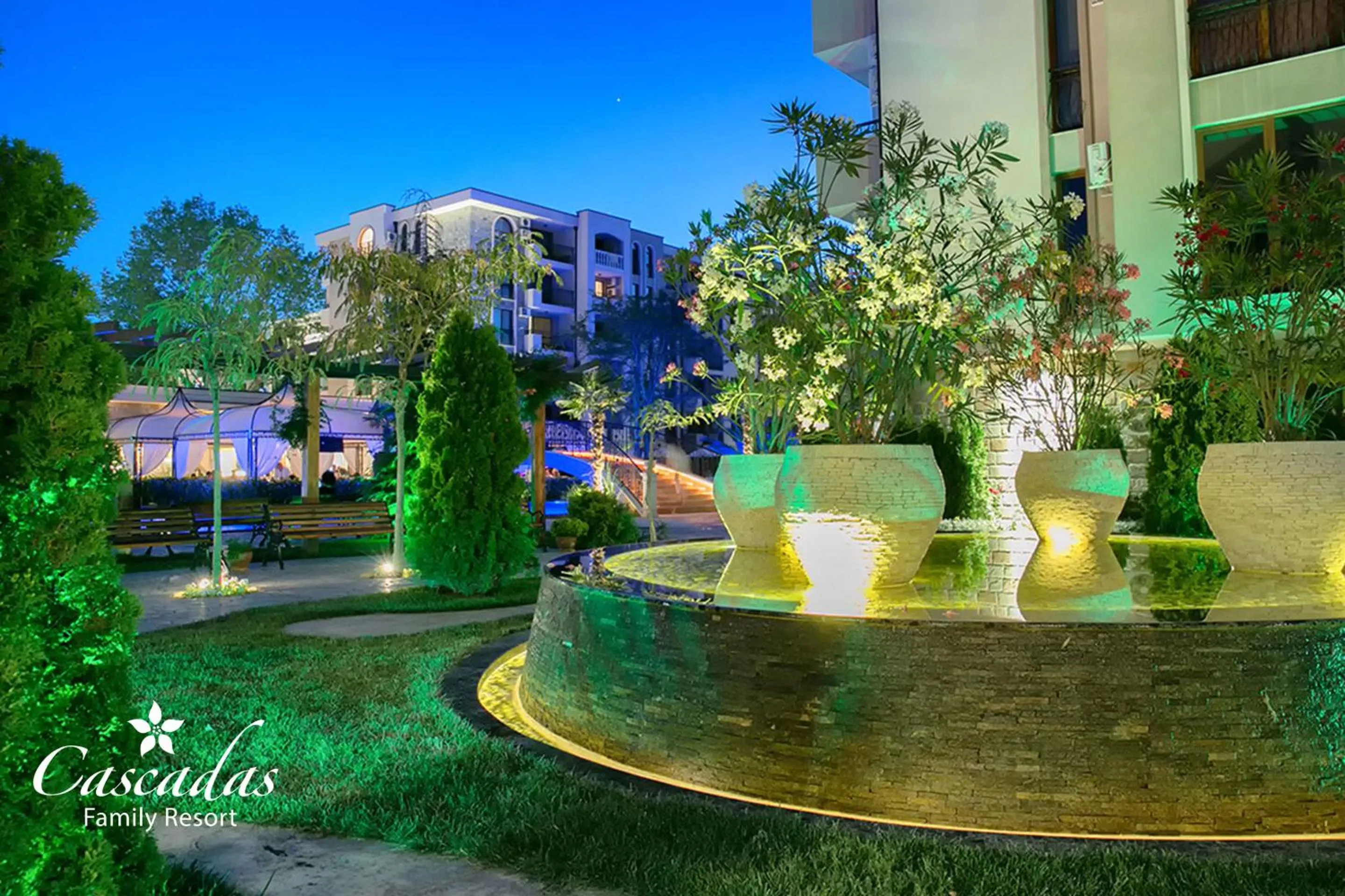 Garden in Cascadas Family Resort