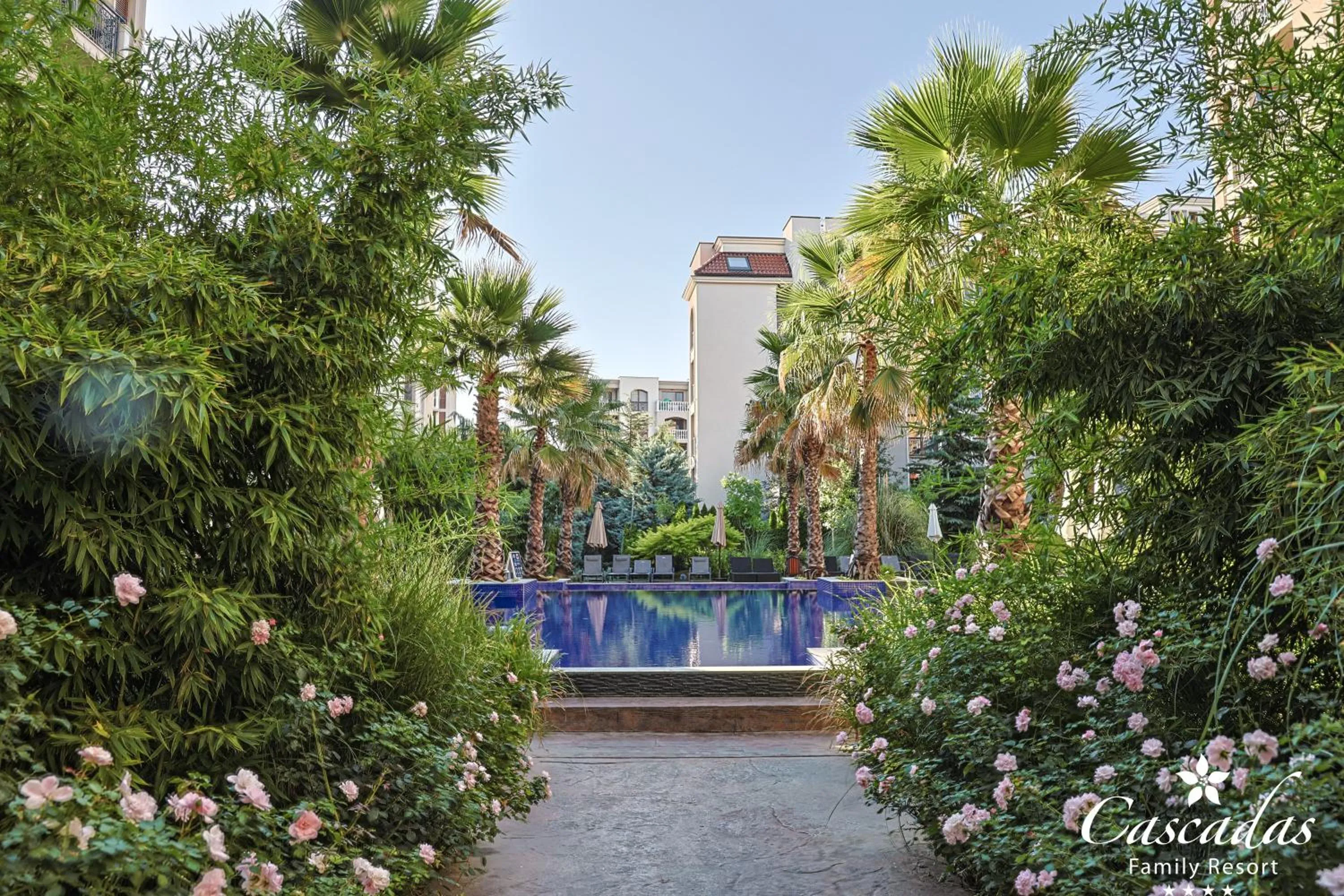 Garden in Cascadas Family Resort