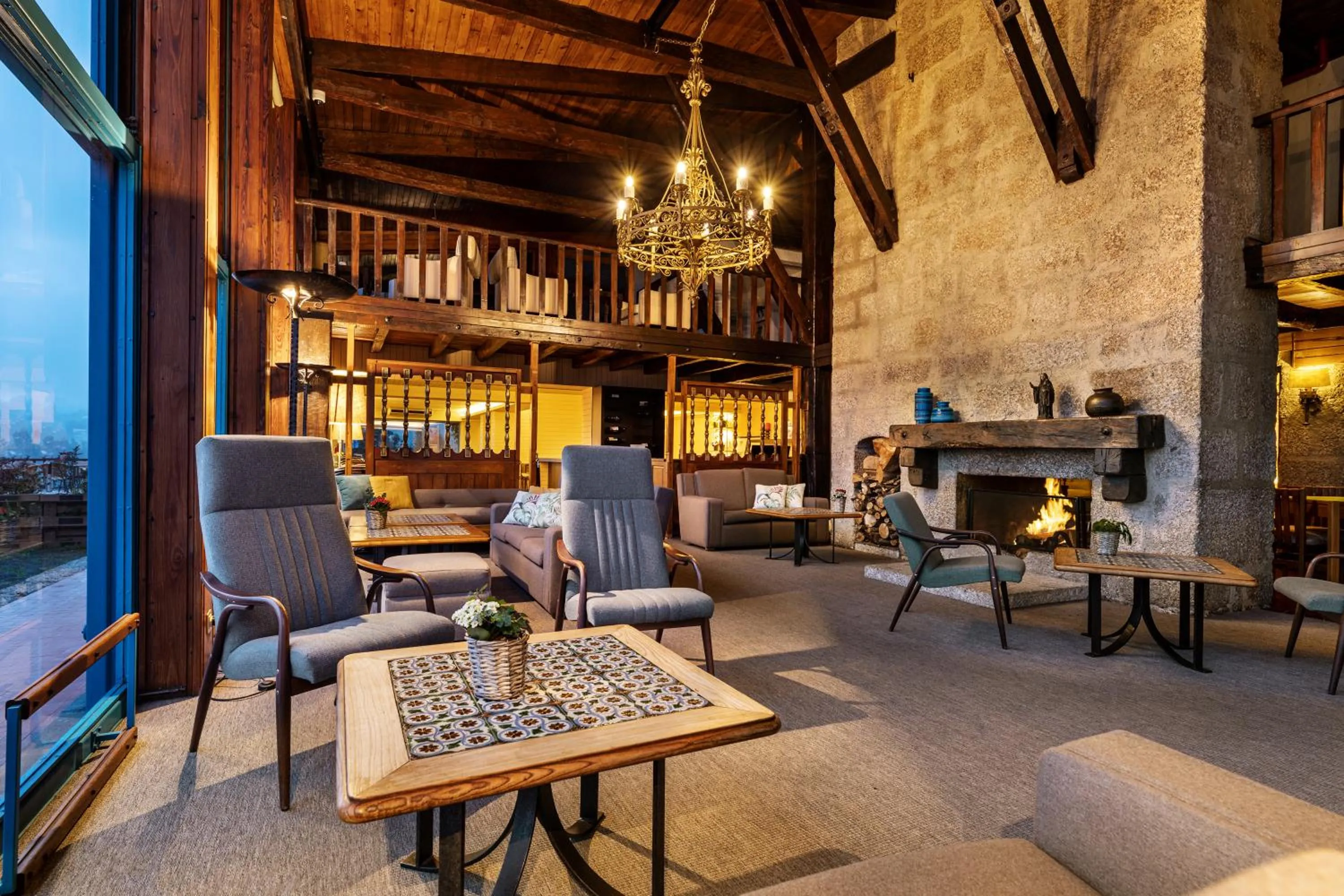 Communal lounge/ TV room in Pousada Geres-Caniçada