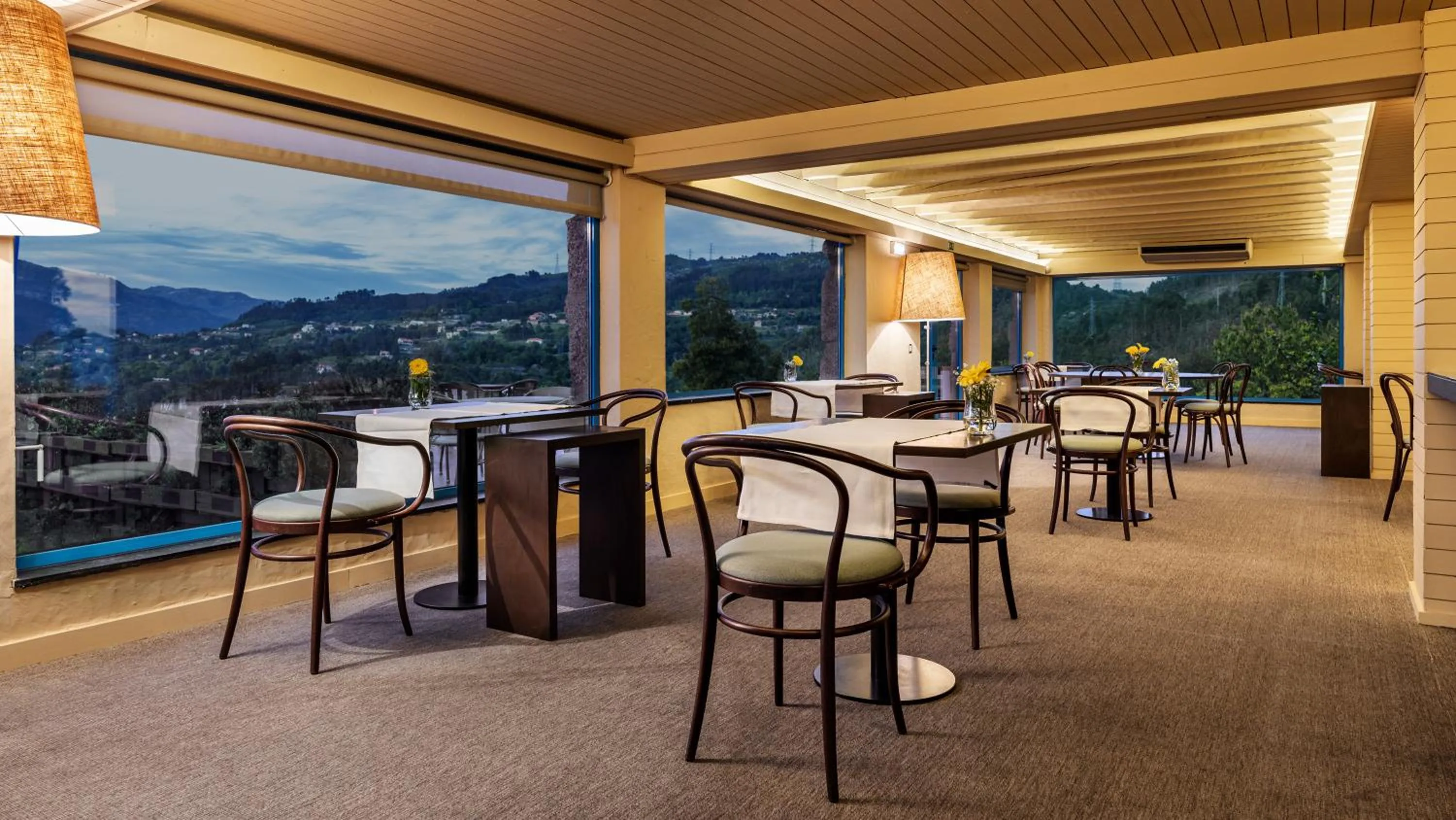 Restaurant/places to eat in Pousada Geres-Caniçada