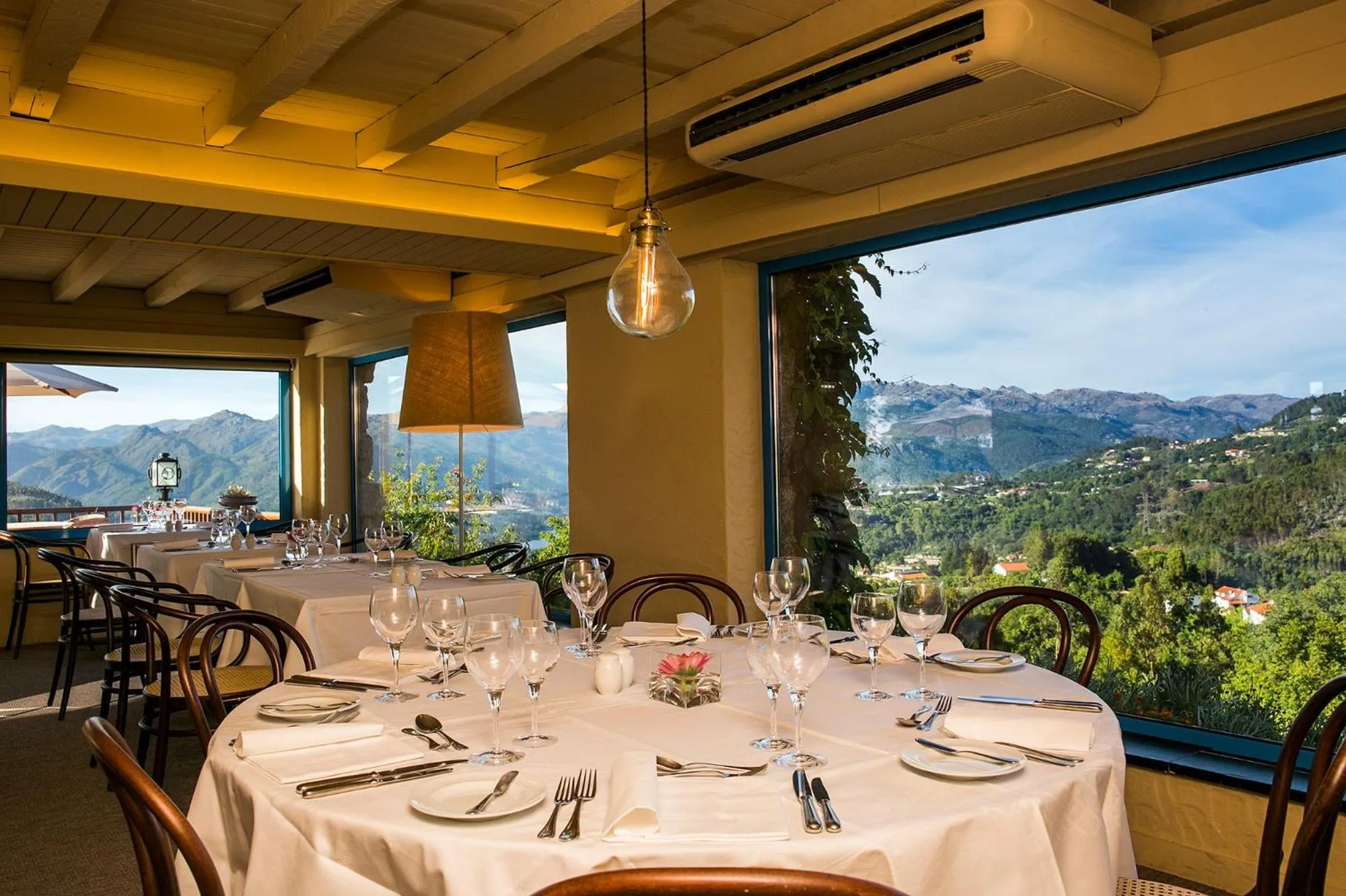 Restaurant/places to eat in Pousada Geres-Caniçada