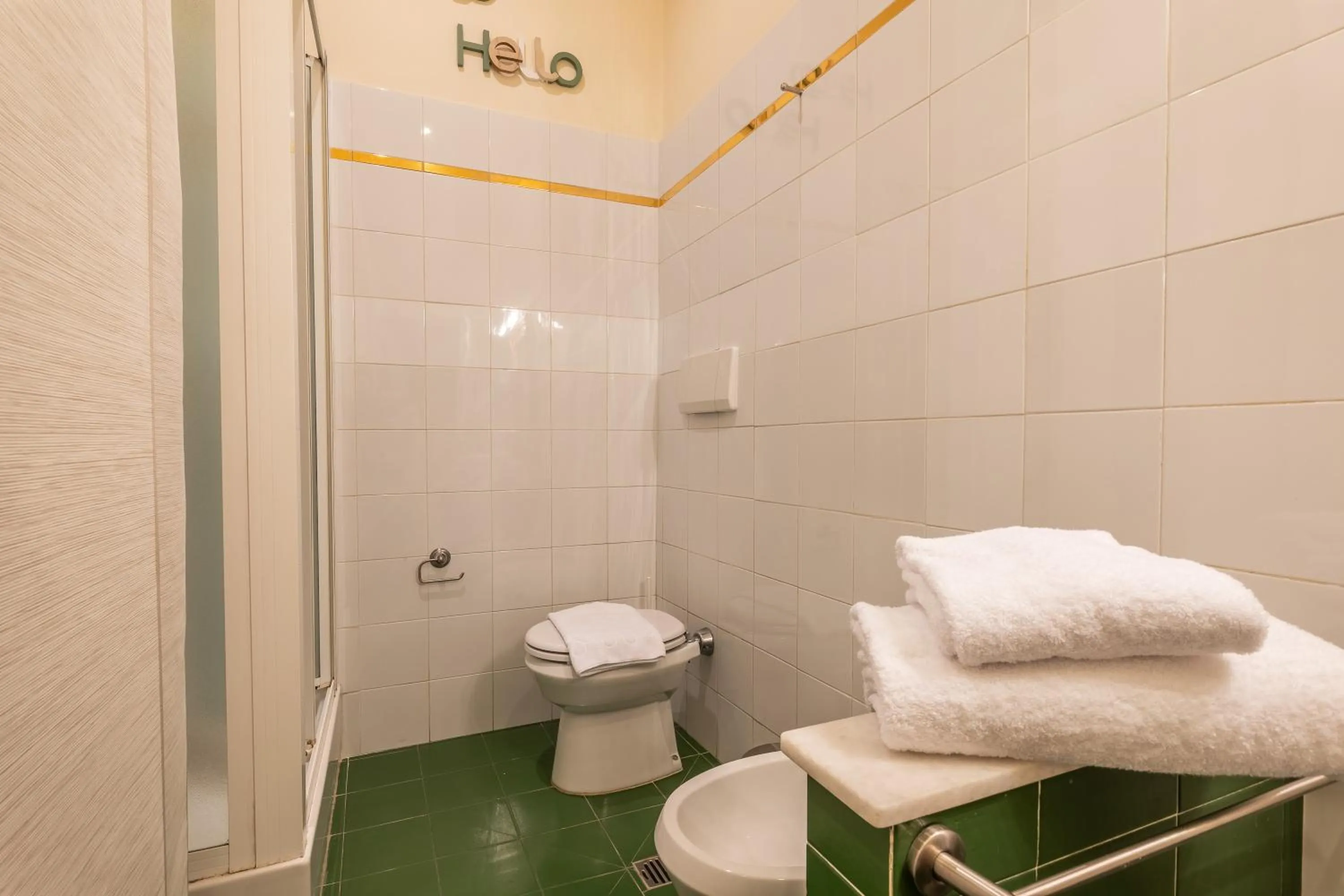 Shower in The Painters house in Santa Croce by Mmega