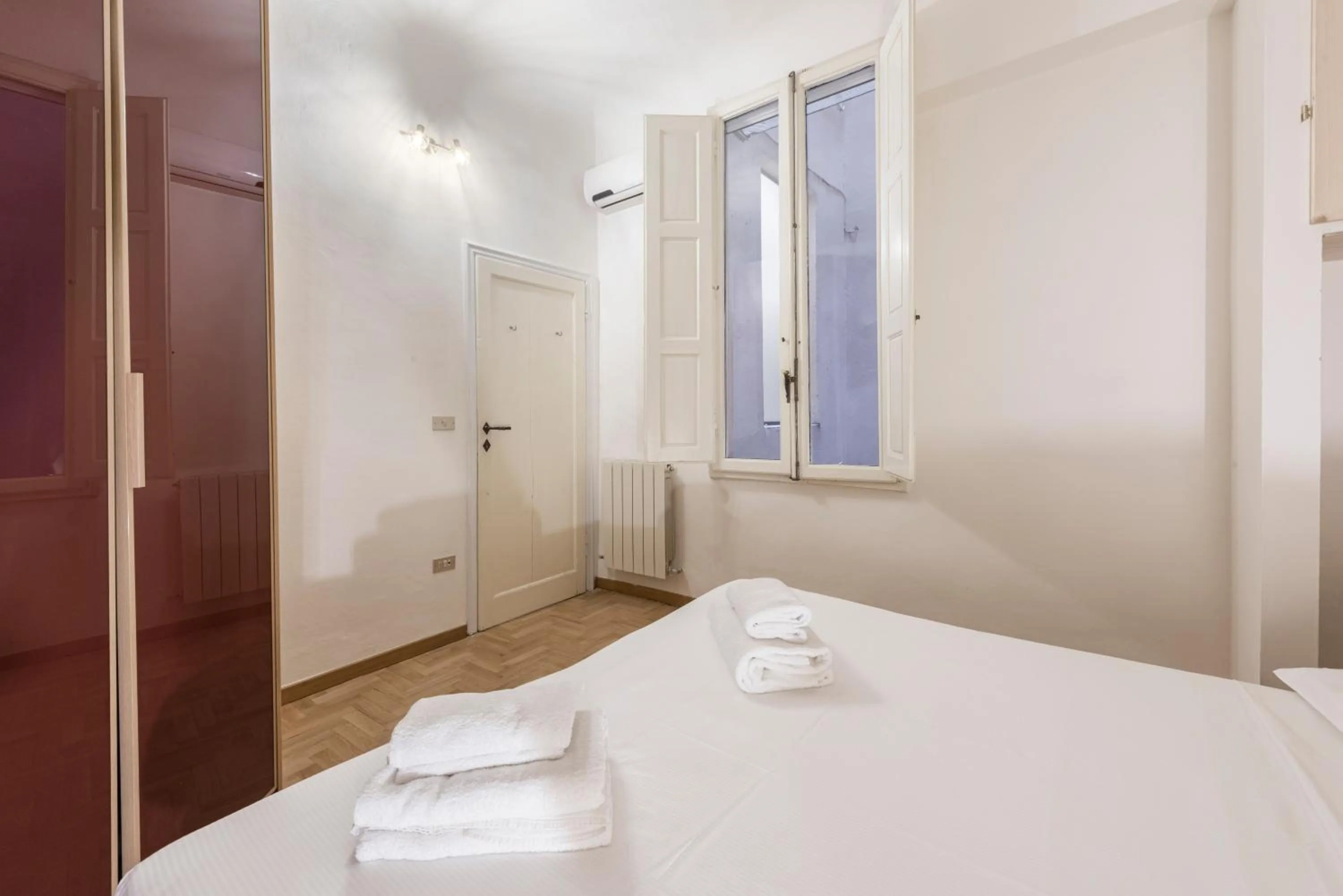 Bed in Santa Croce Retreat by Mmega