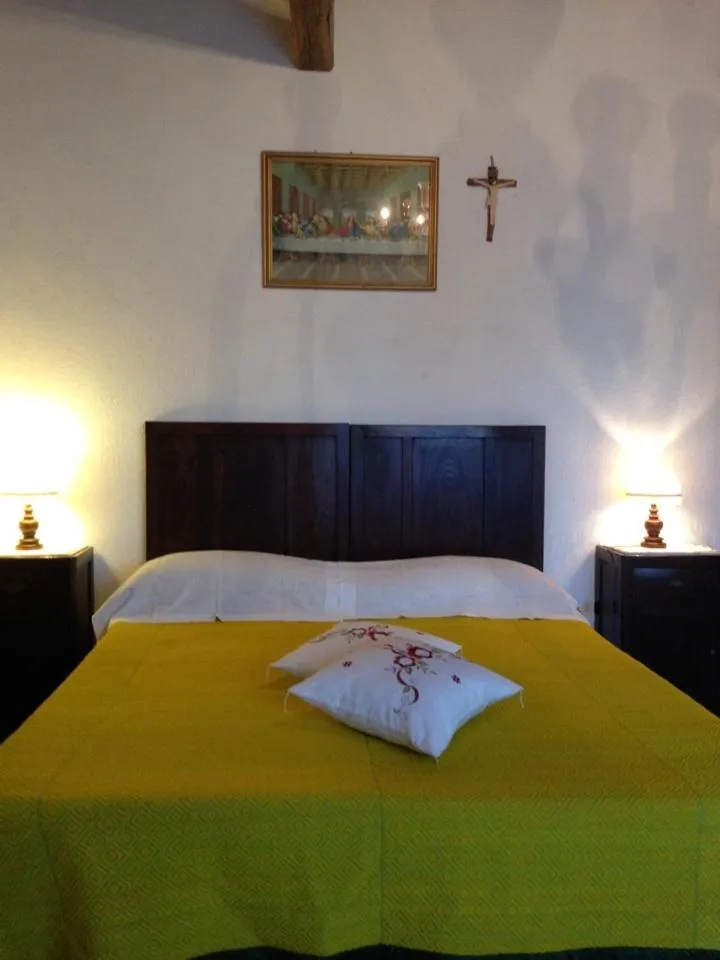 Bed in Penisola Verde b&b