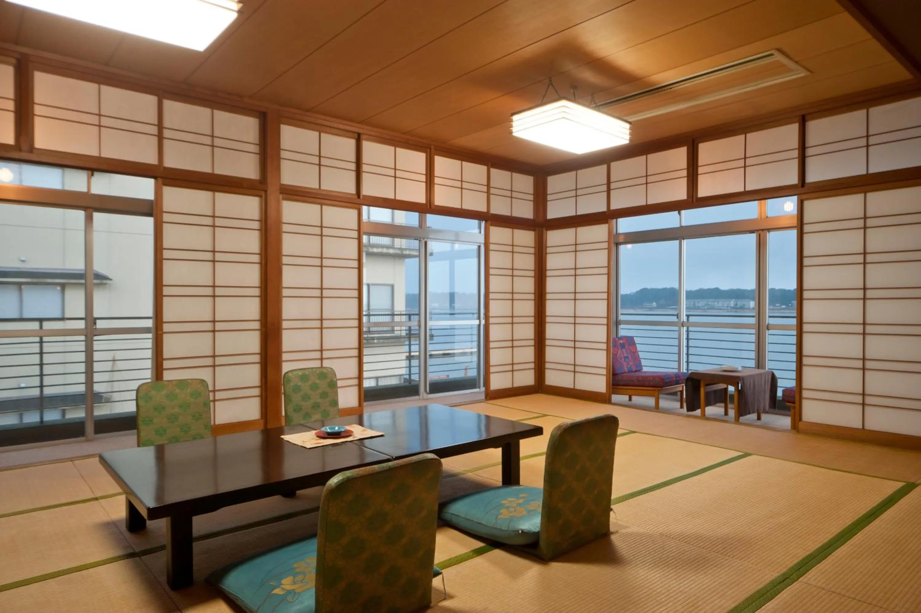 Photo of the whole room in Kohan-no-Yado Morimoto