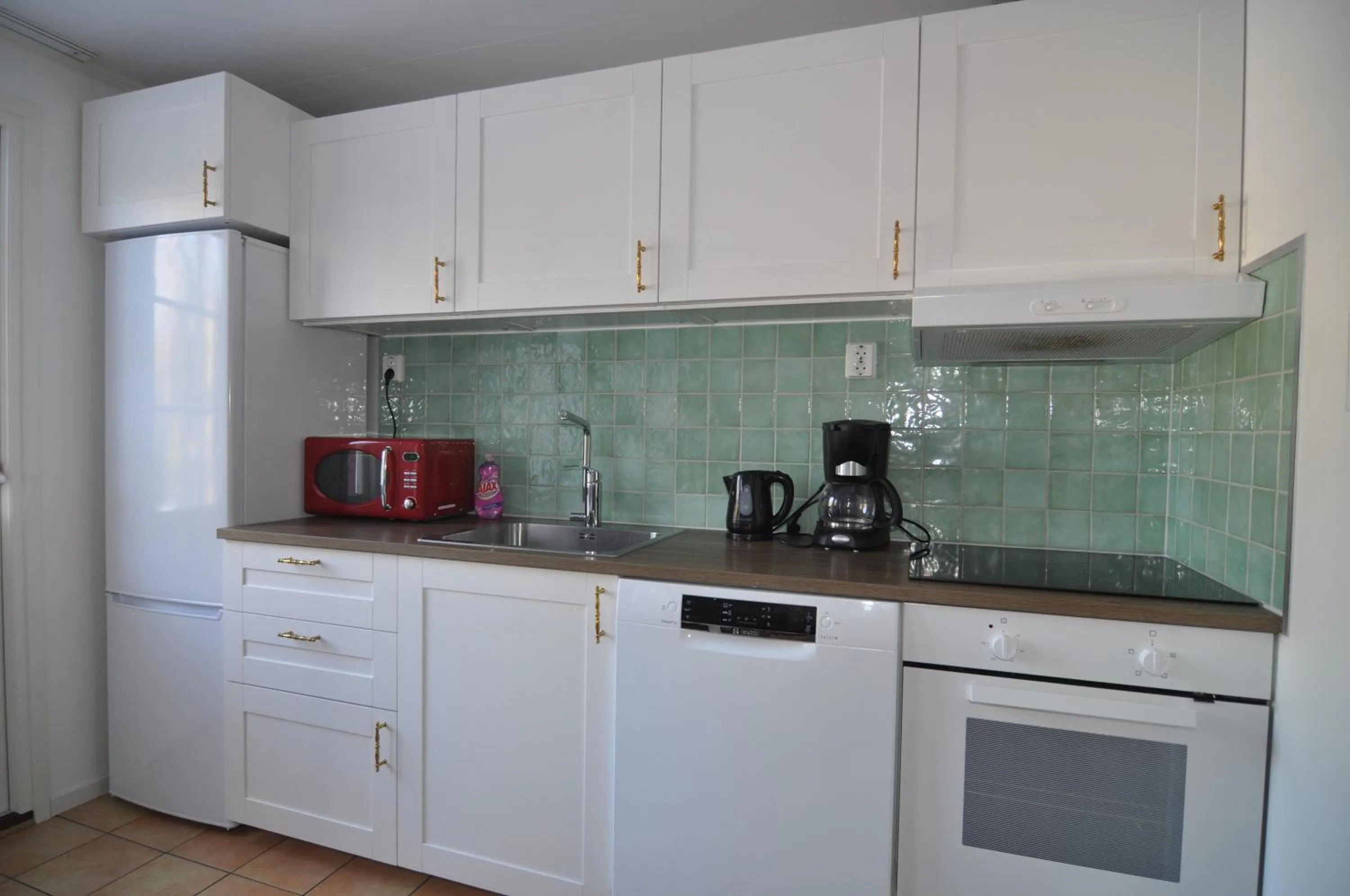 Coffee/tea facilities in IGMA Lodge