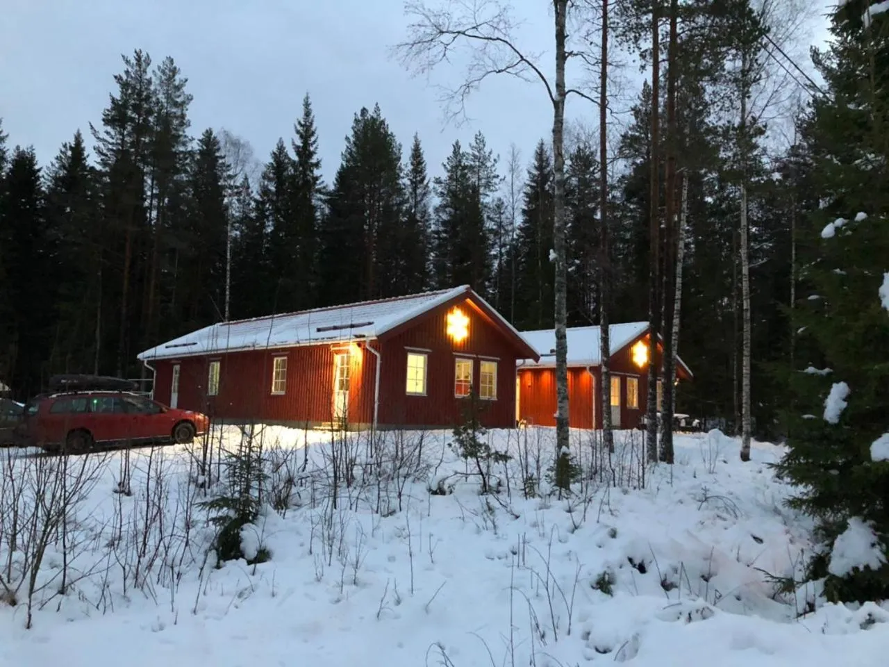 Facade/entrance in IGMA Lodge