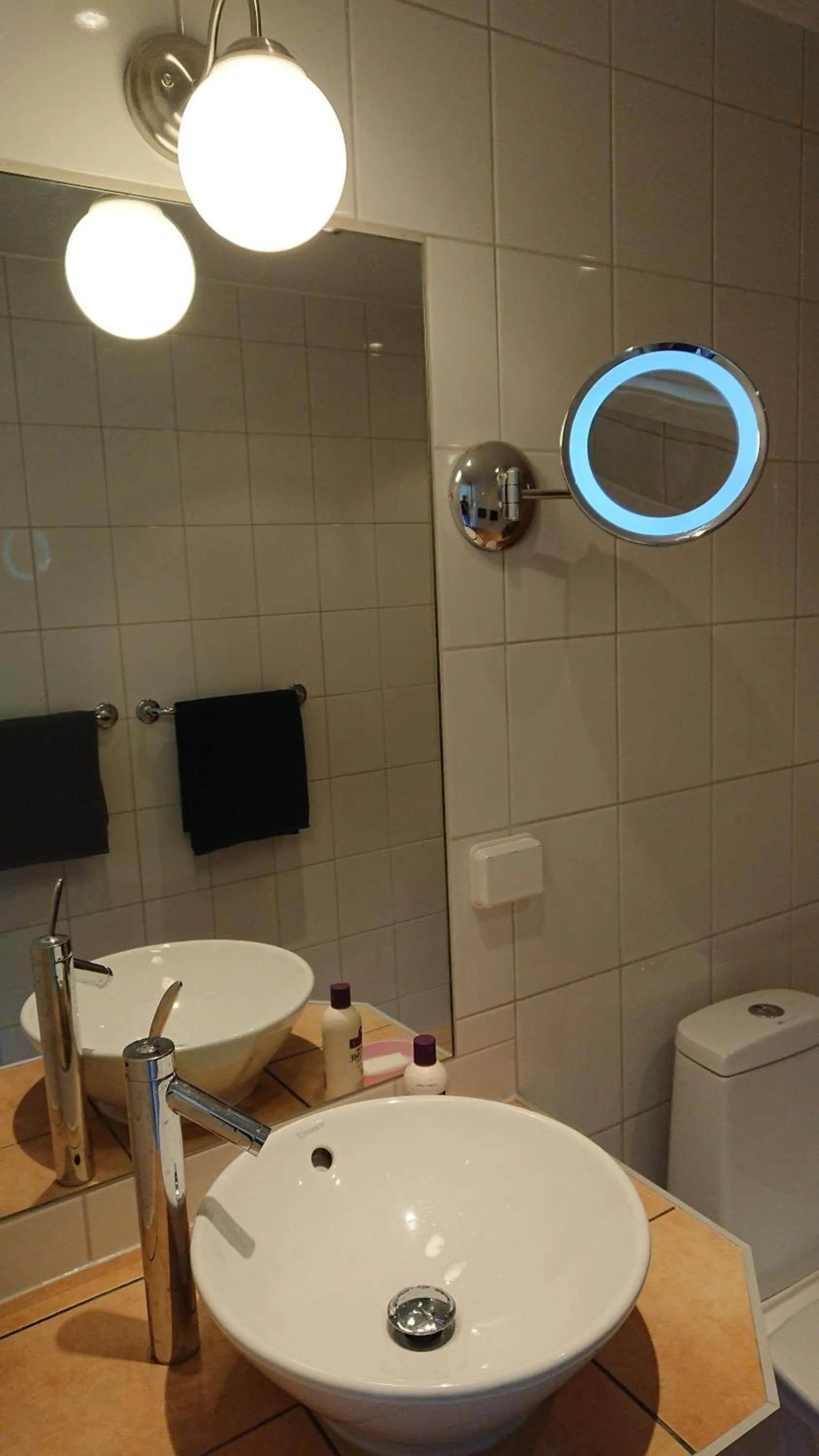 Shower in IGMA Lodge