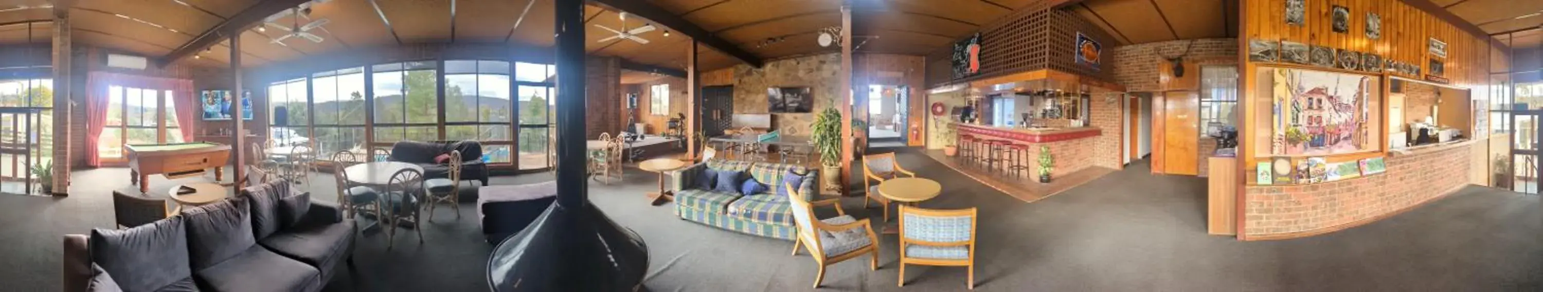 Living room in Cooma High Country Motel Living room in Cooma High Country Motel