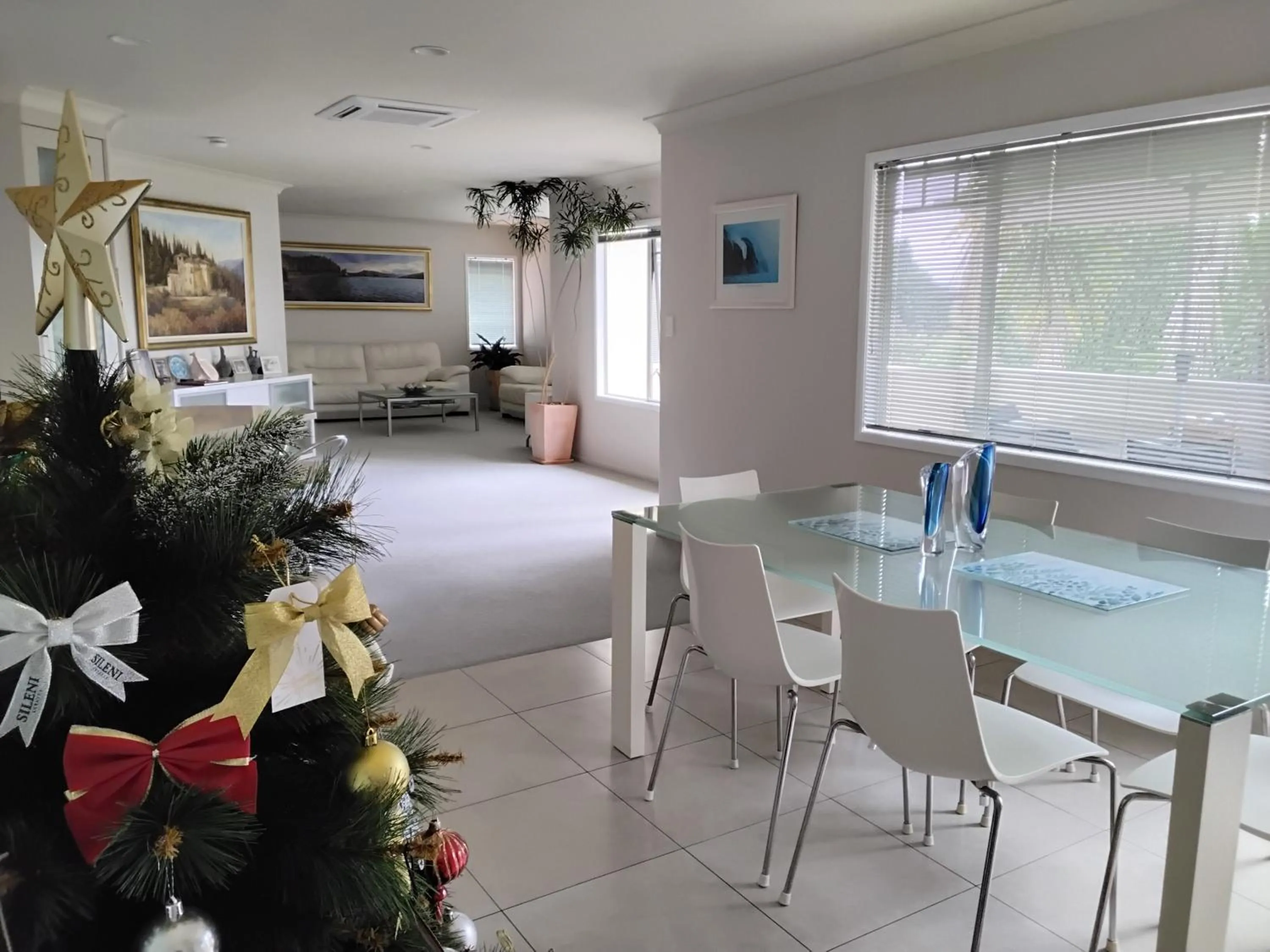 Breakfast in Seascape Villa B&B