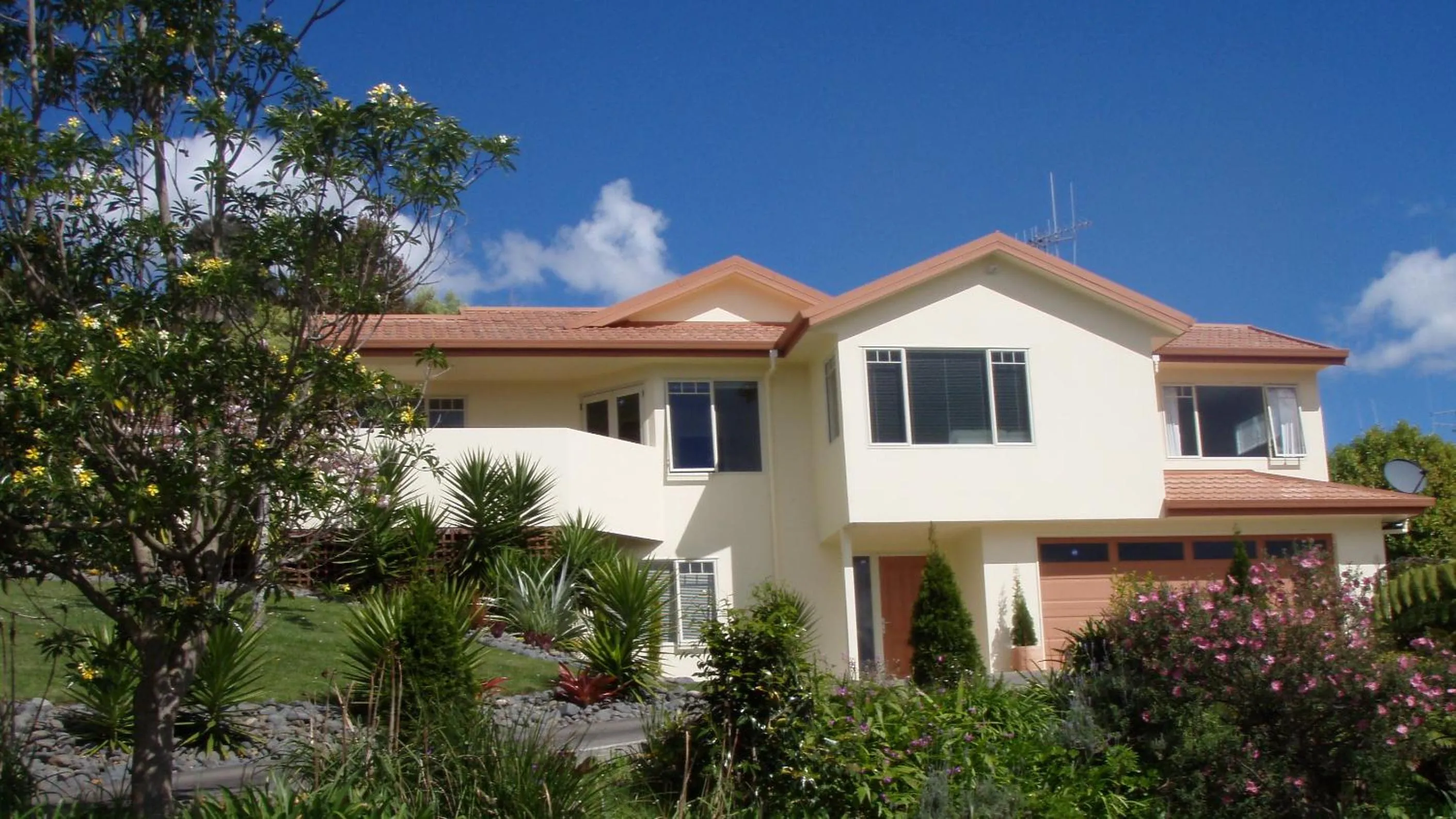 Facade/entrance in Seascape Villa B&B