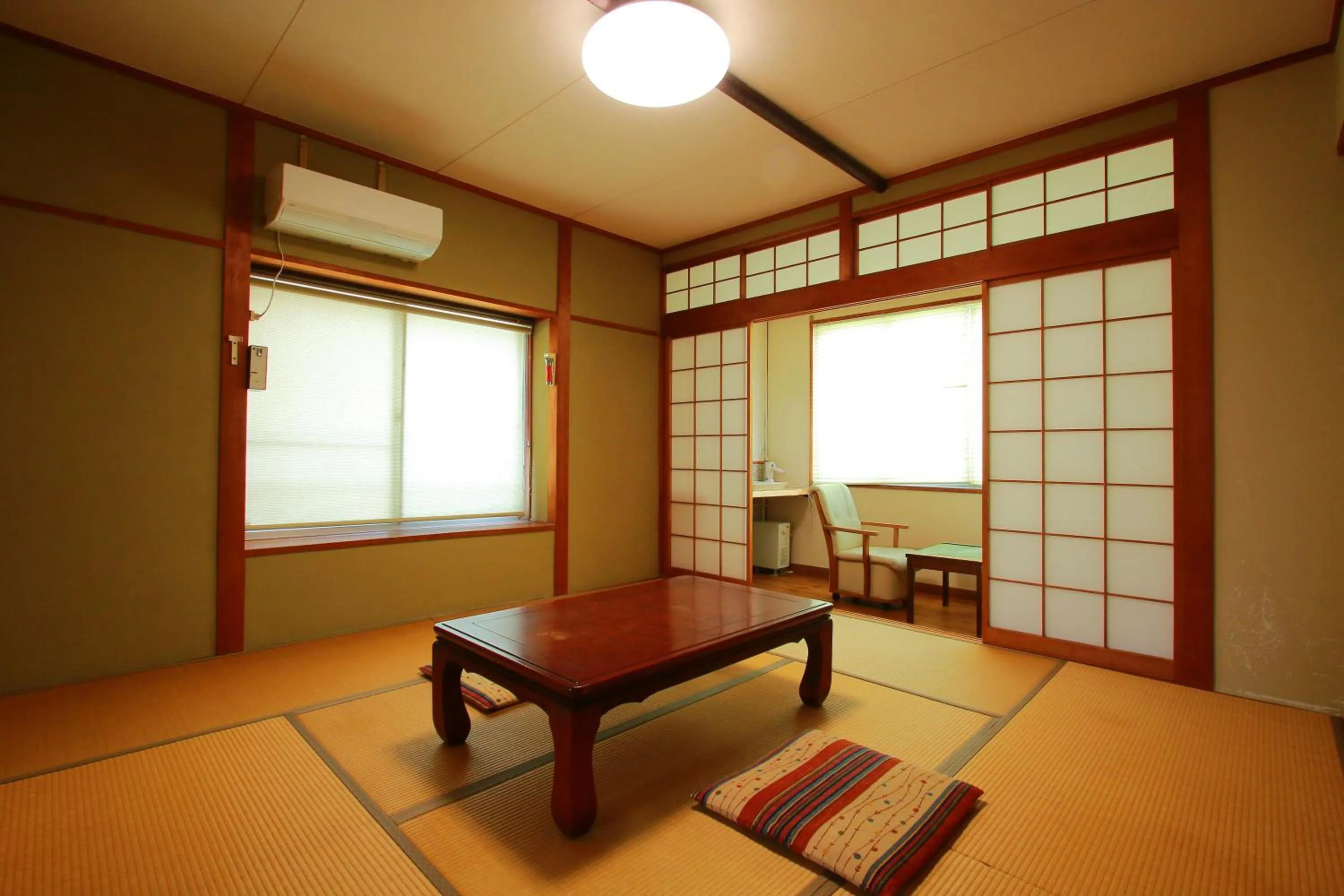 Photo of the whole room in Family Ryokan Kawakyu with Showa Retro, private hot spring