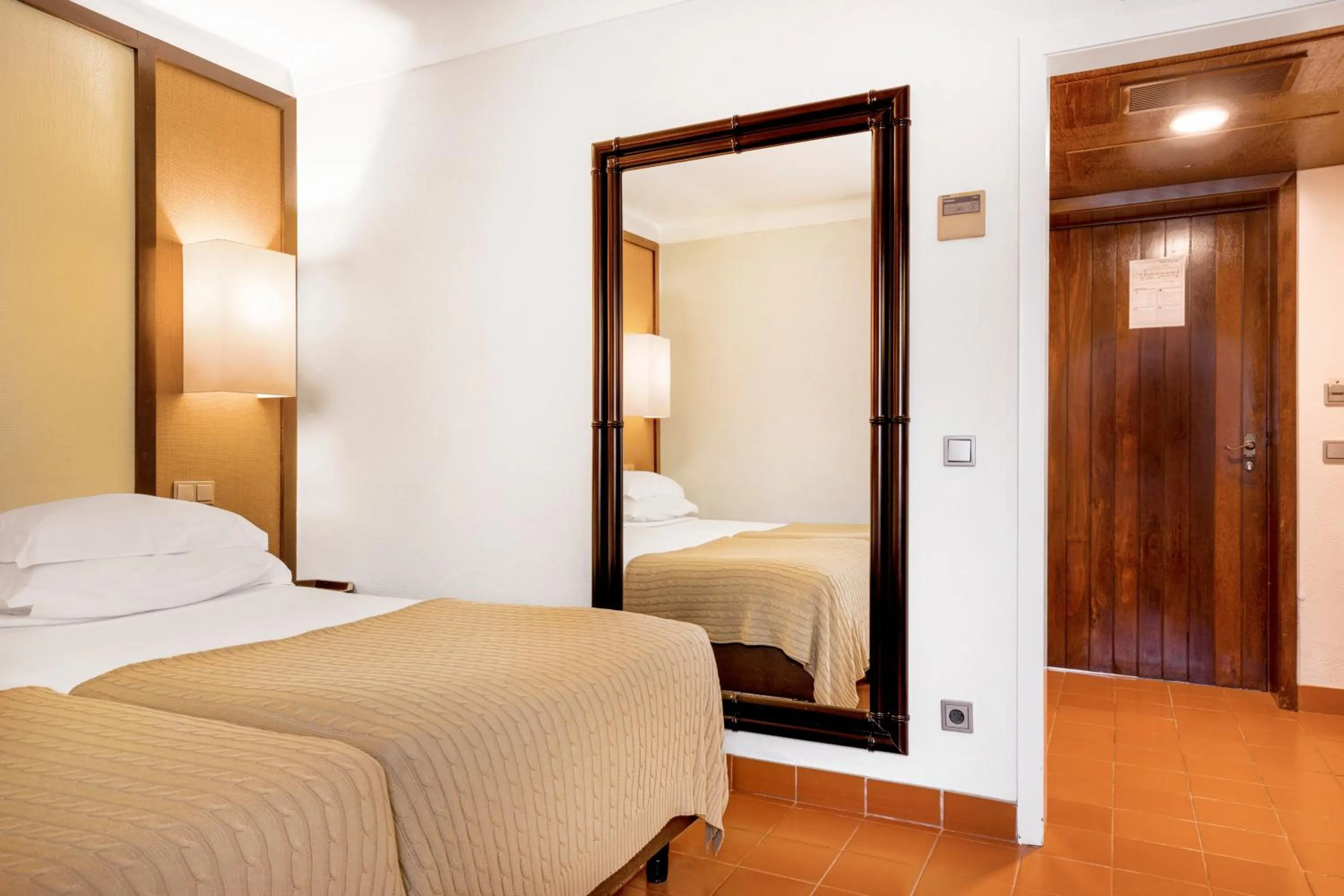 Bed in Pousada Forte da Horta