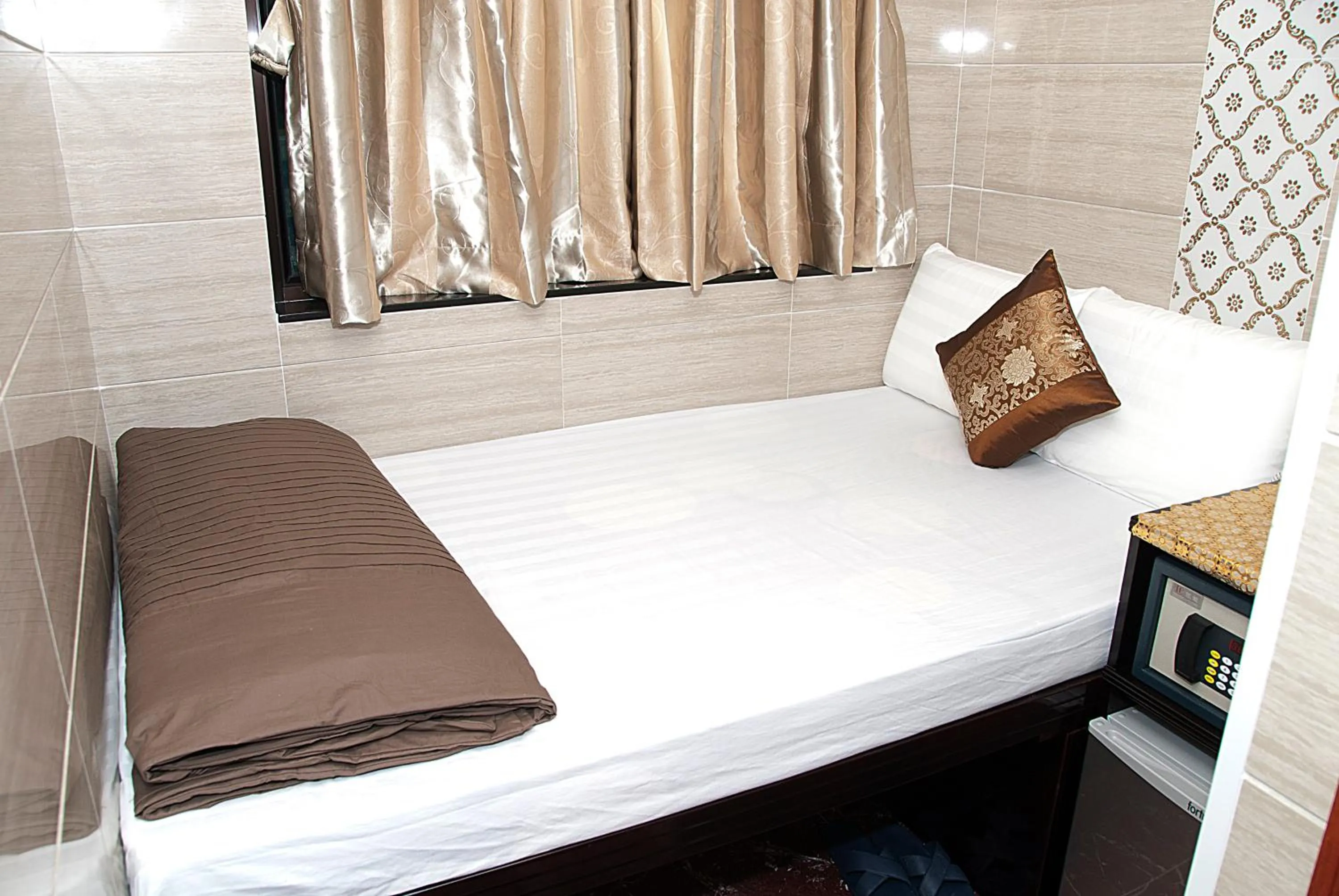 Bed in New Tokyo Hostel