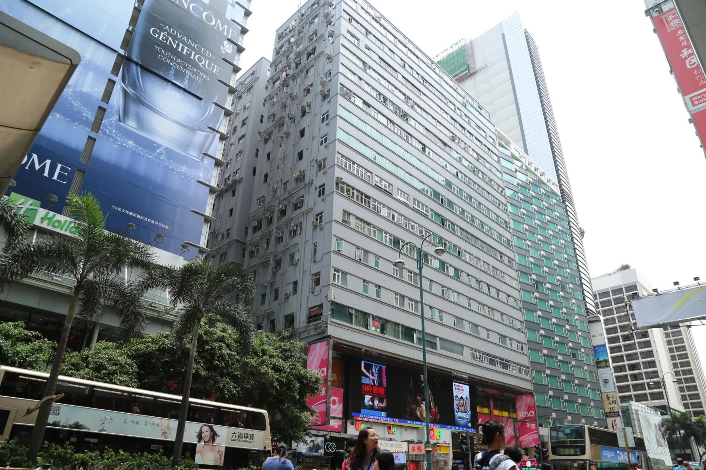 Day in New Tokyo Hostel