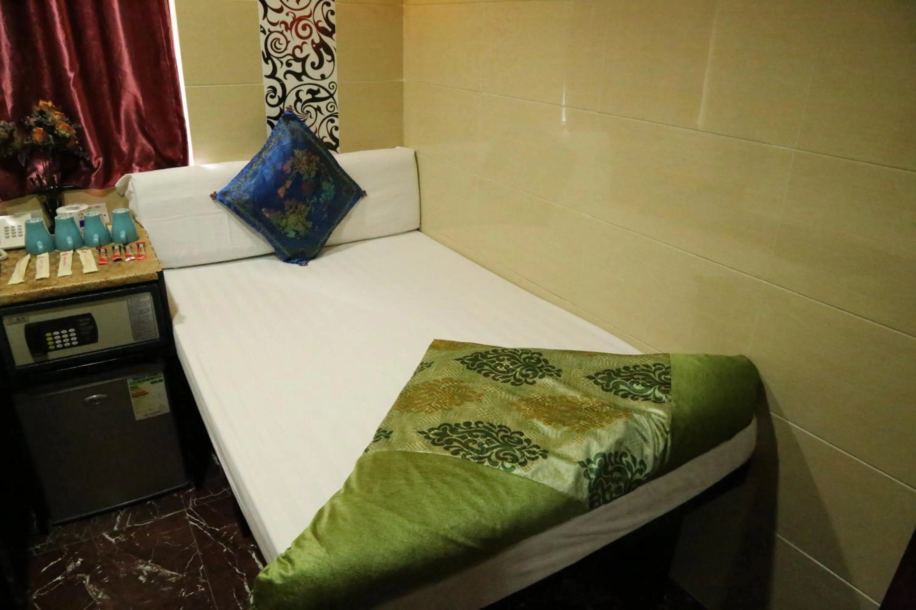 Bed in New Tokyo Hostel