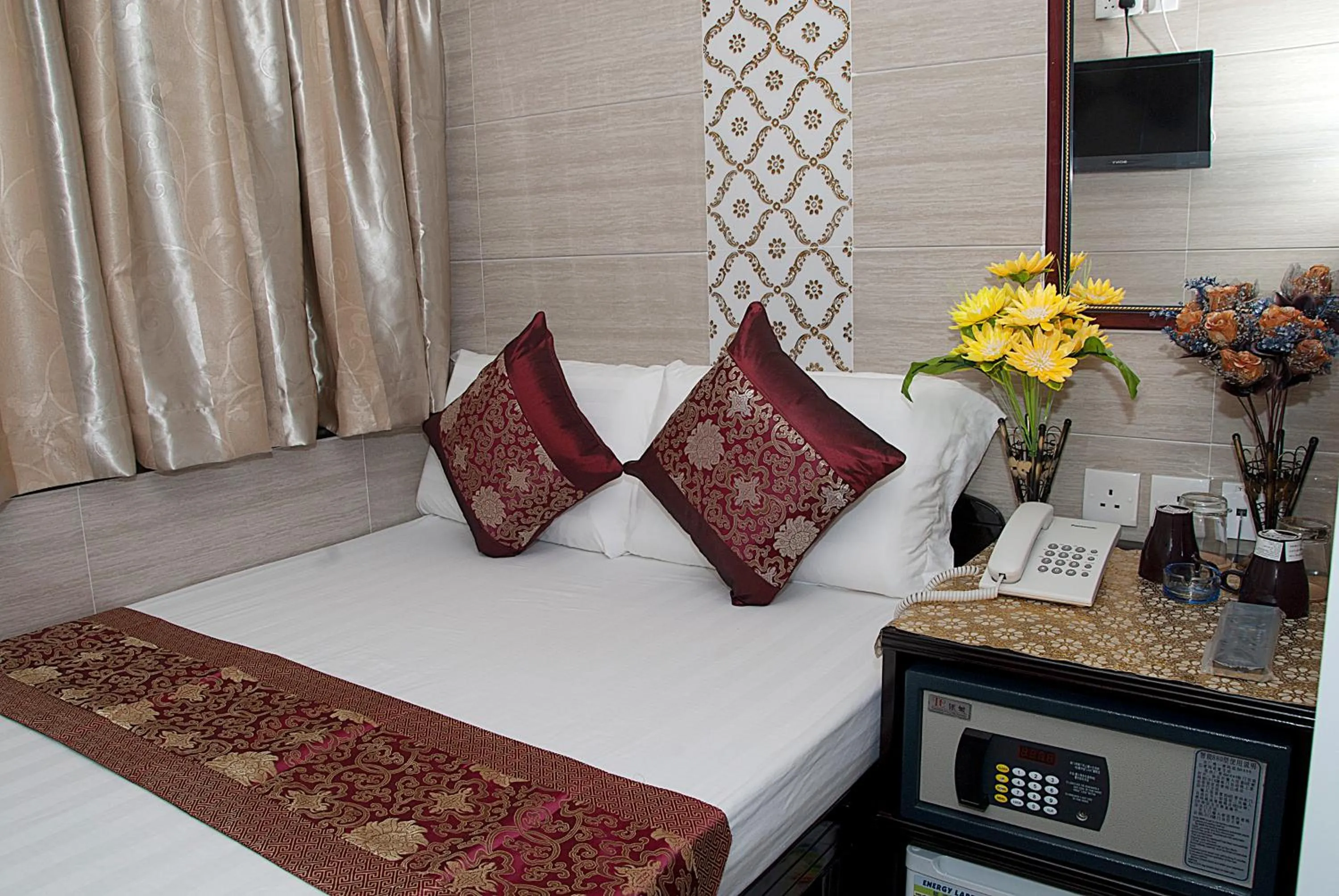 Bed in New Tokyo Hostel