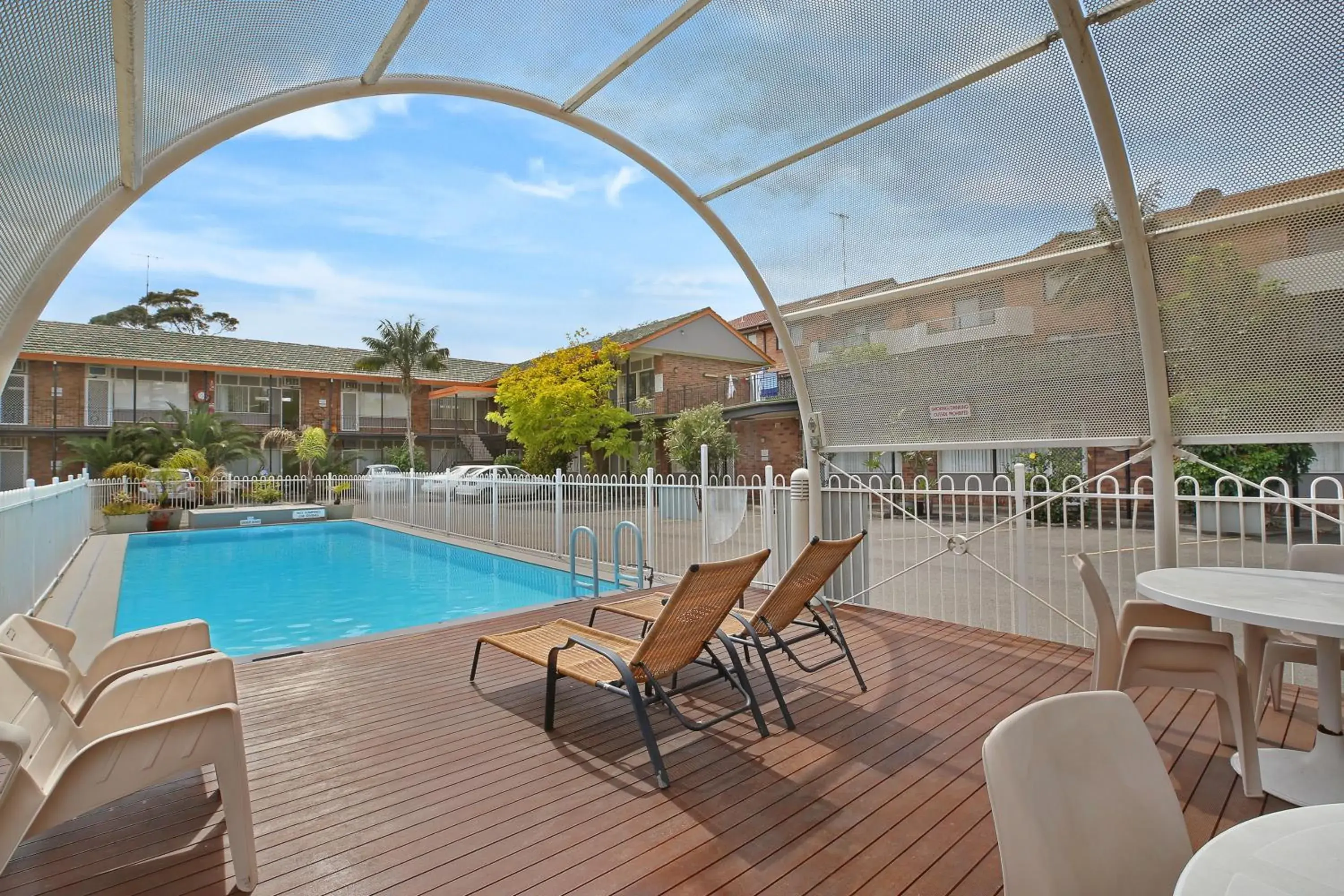 Swimming pool in Ultimate Apartments Bondi Beach Swimming pool in Ultimate Apartments Bondi Beach