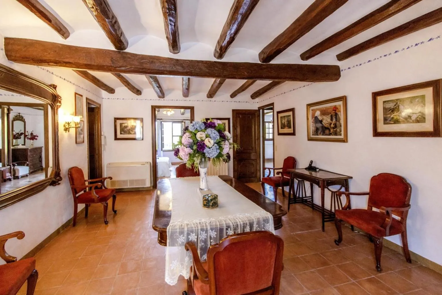 Catalunya Casas Unique sanctuary with extra large pool!