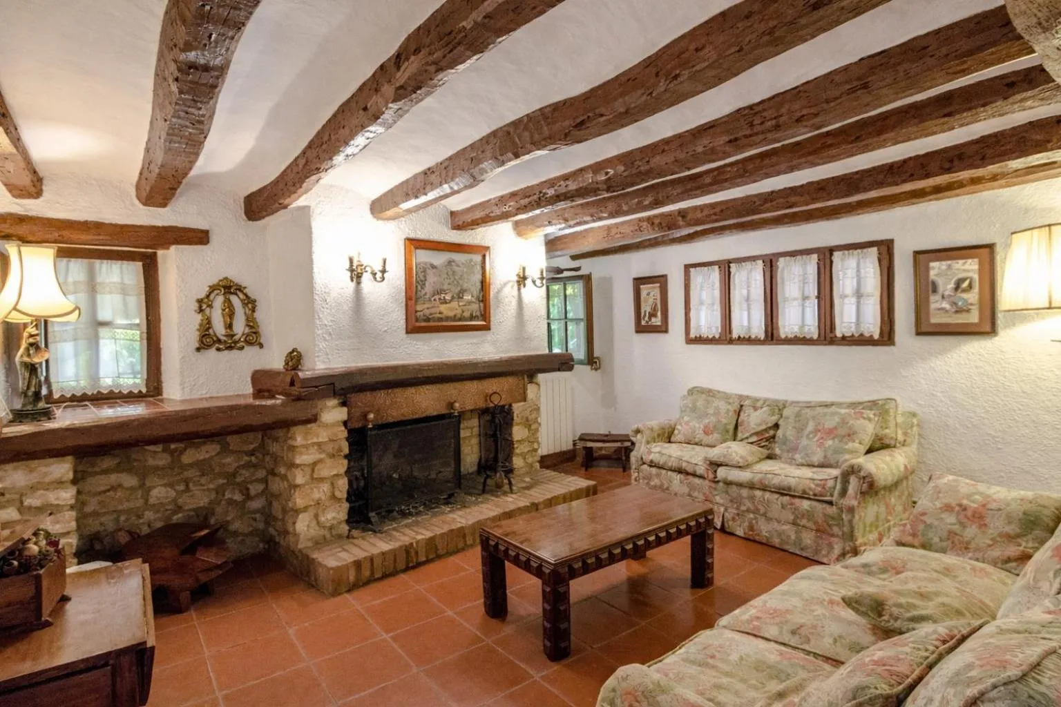 Dining area in Catalunya Casas Unique sanctuary with extra large pool!