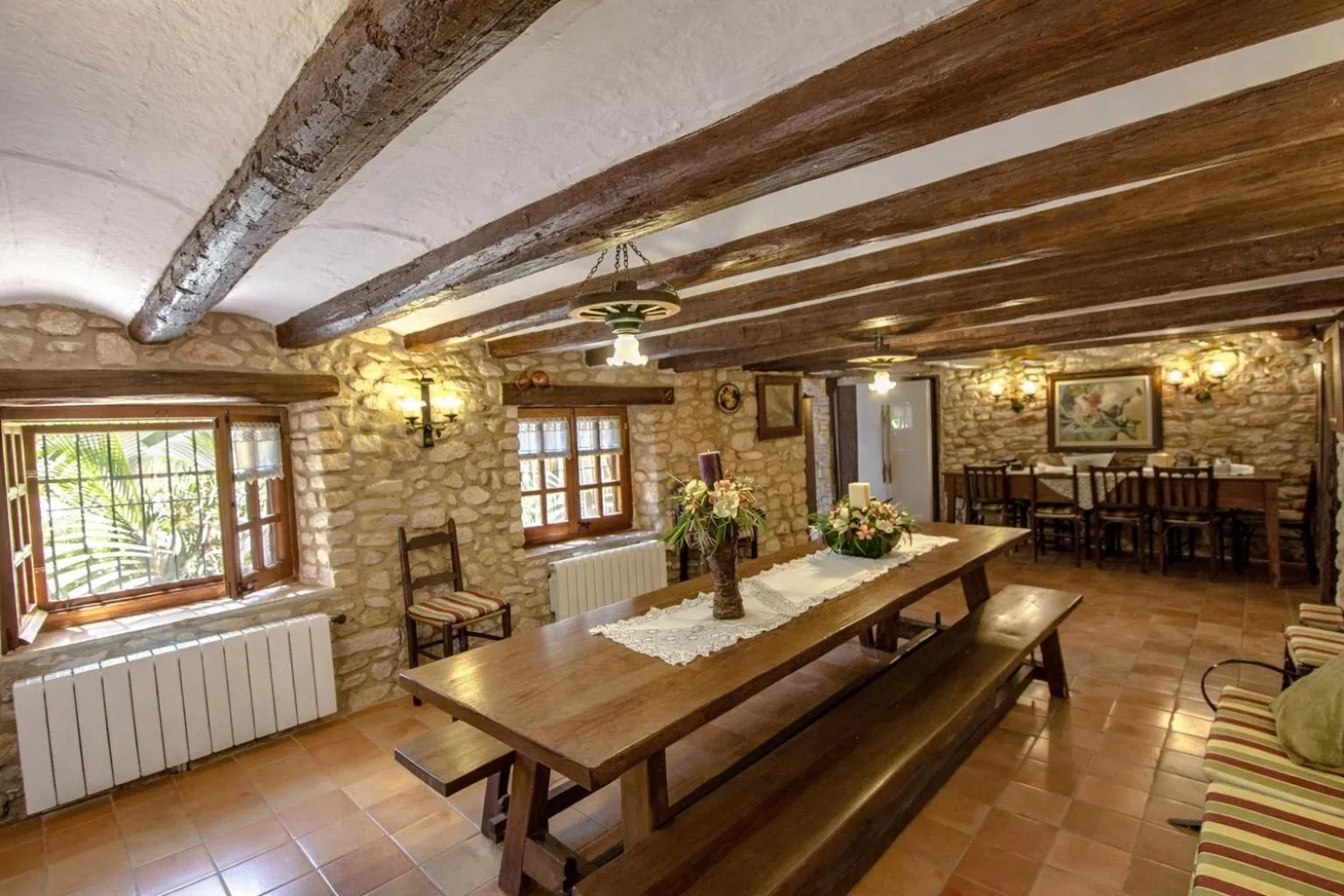 Dining area in Catalunya Casas Unique sanctuary with extra large pool!