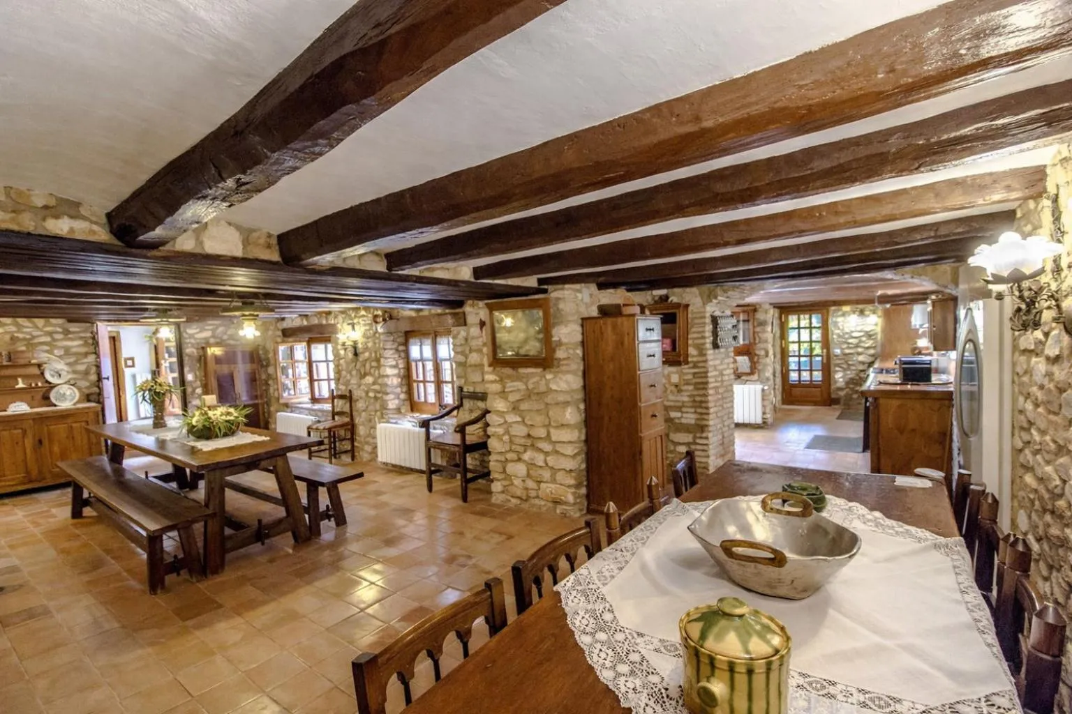 Catalunya Casas Unique sanctuary with extra large pool!