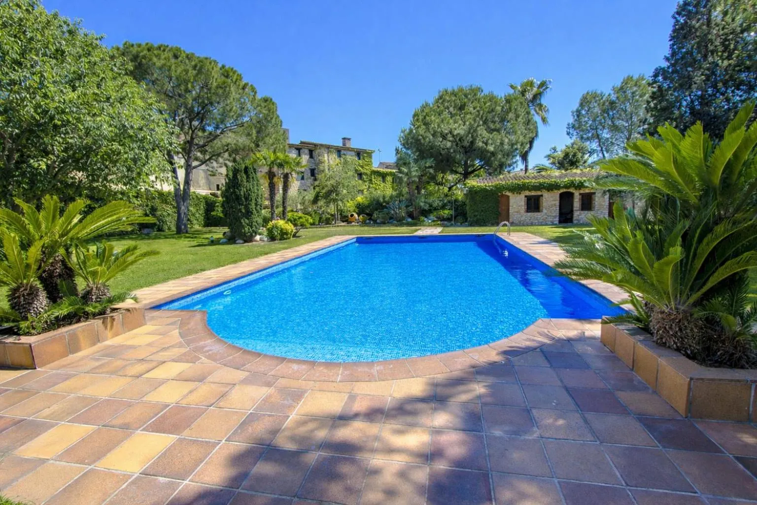 Catalunya Casas Unique sanctuary with extra large pool!