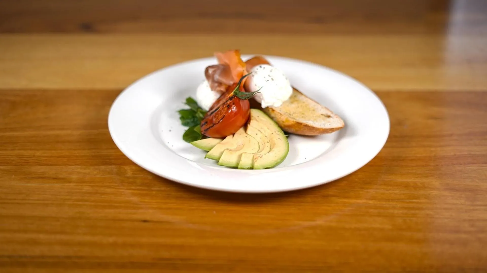 Food and drinks in Boali Lodge Thredbo