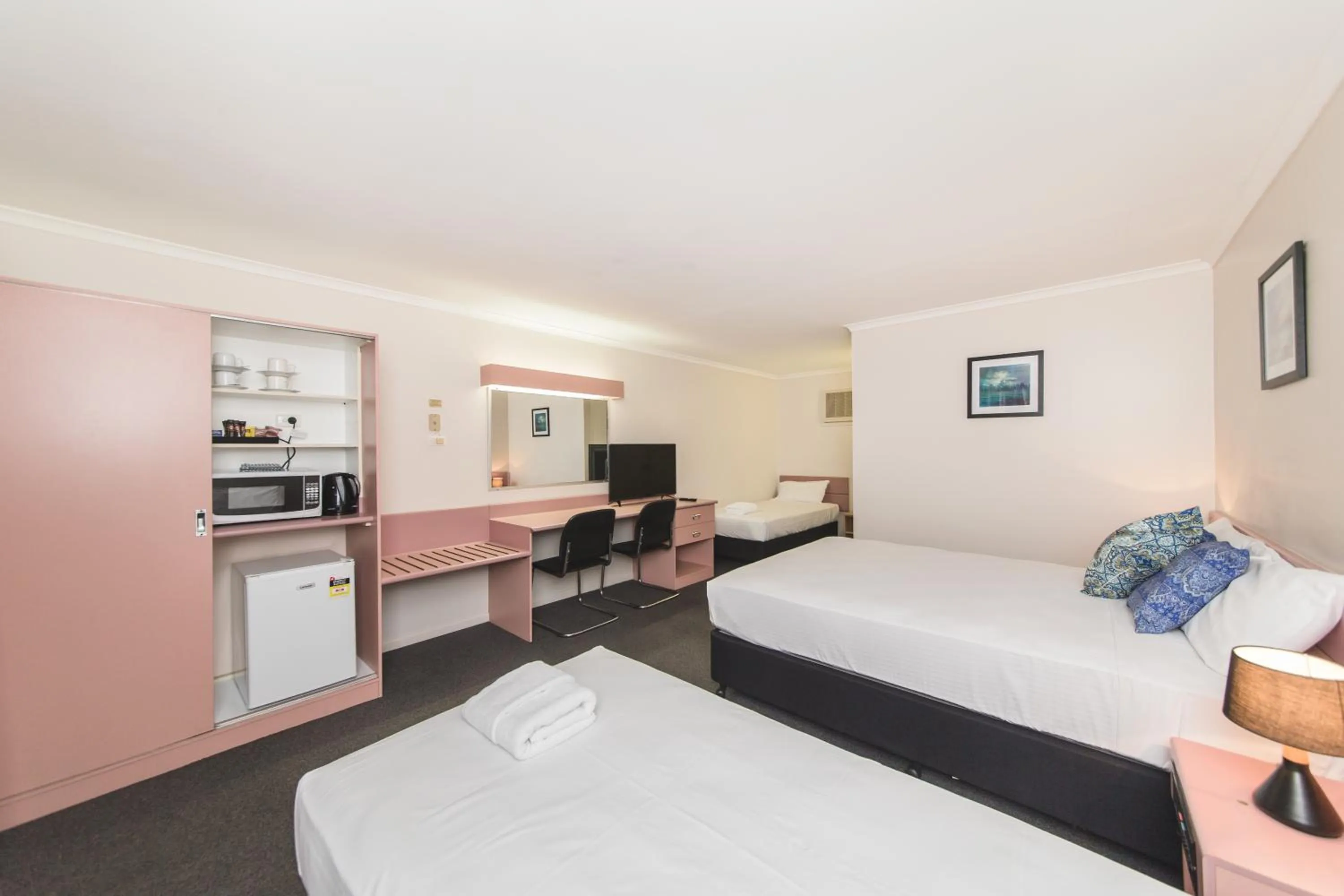 Bed in Metro Motel Rockhampton