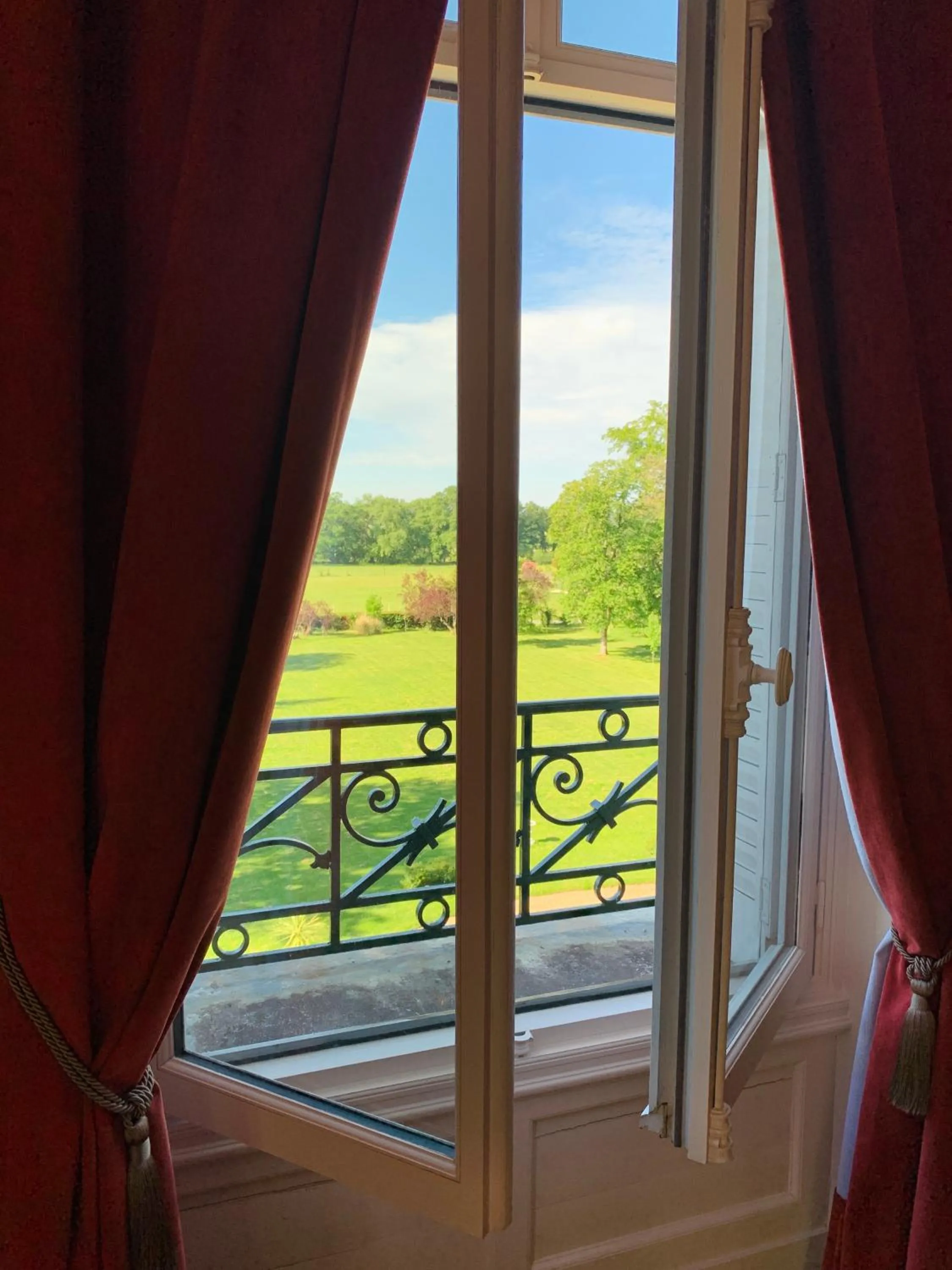 Garden view in Chateau du Gerfaut