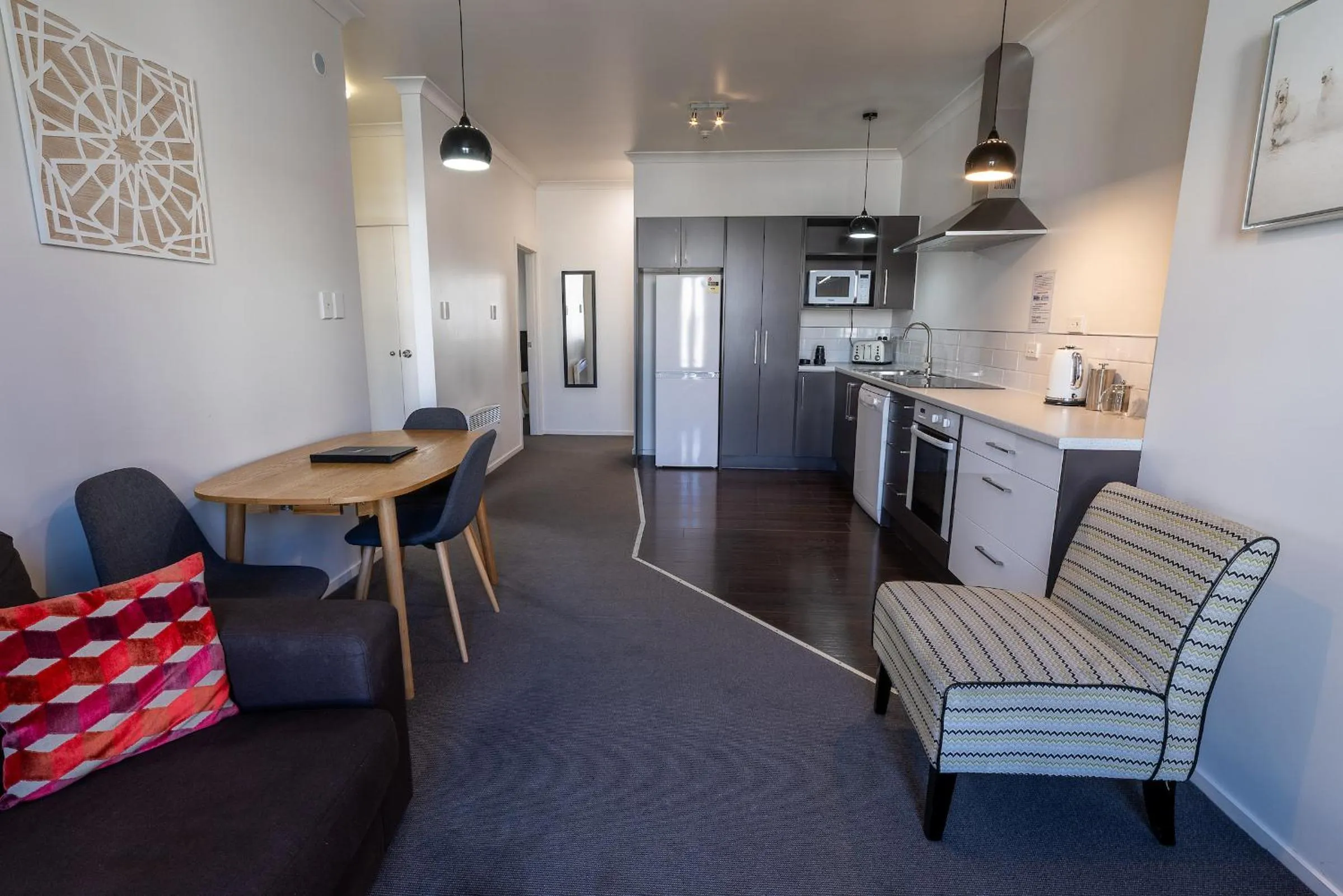 315 Euro Motel and Serviced Apartments