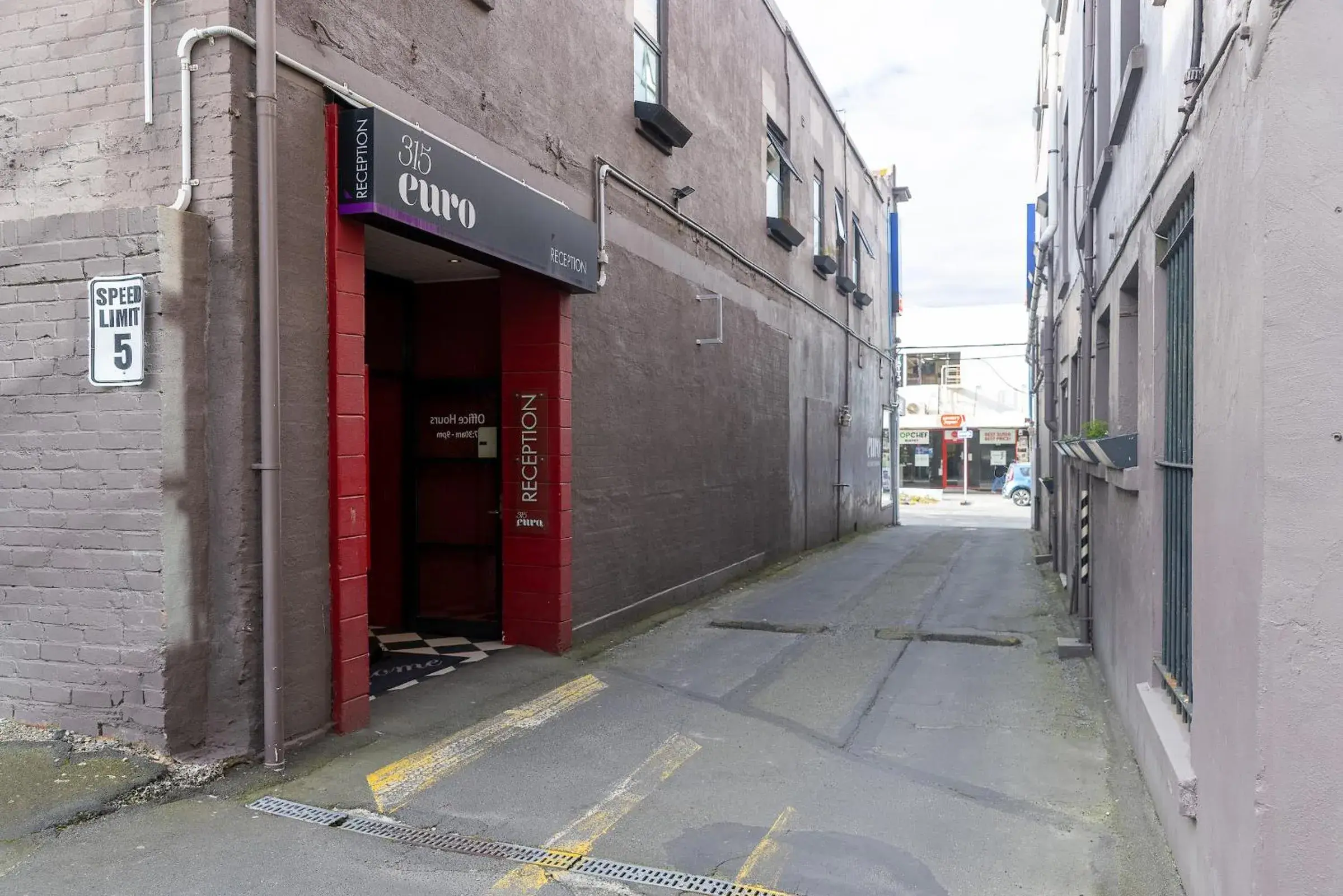 Lobby or reception in 315 Euro Motel and Serviced Apartments Lobby or reception in 315 Euro Motel and Serviced Apartments