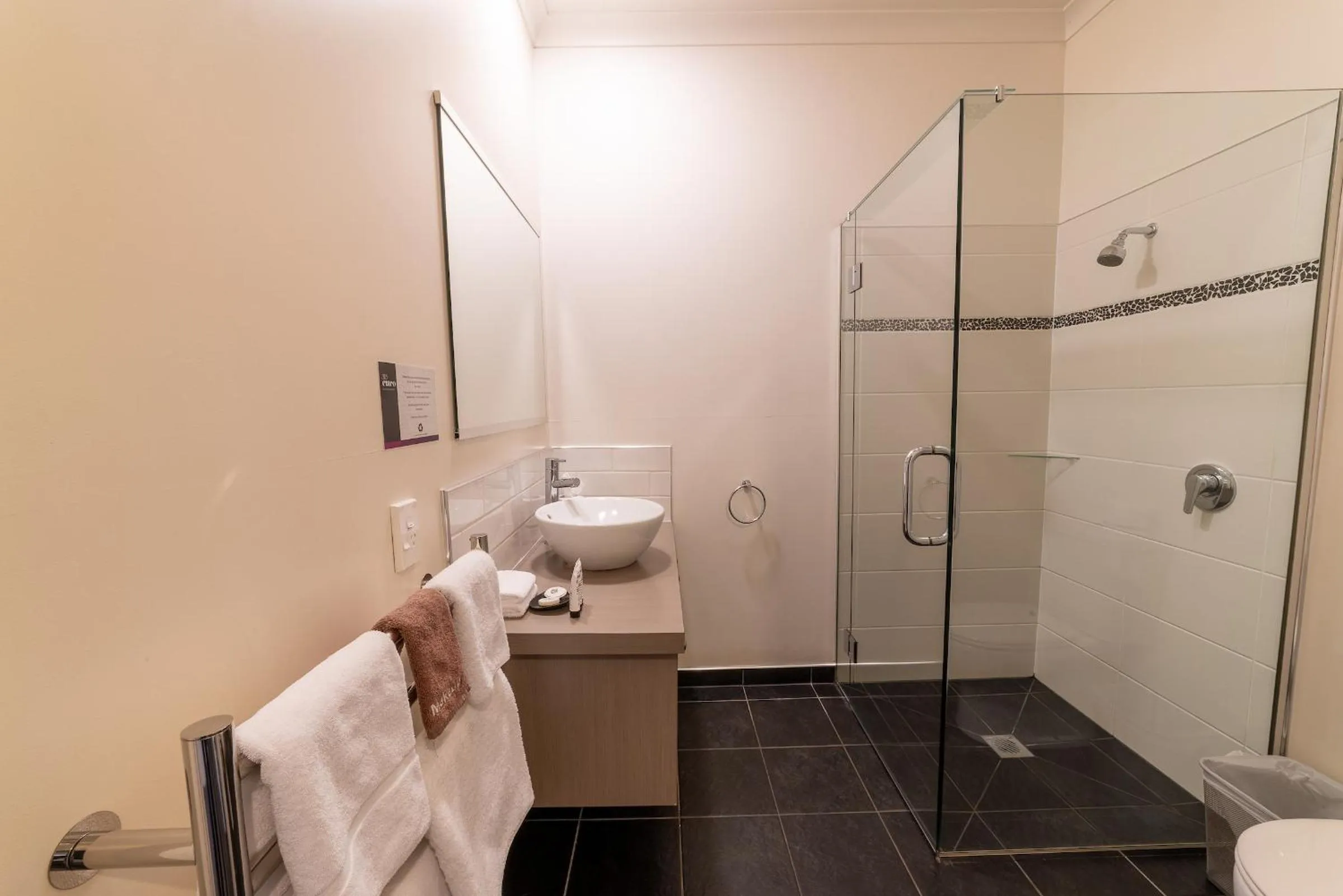 315 Euro Motel and Serviced Apartments