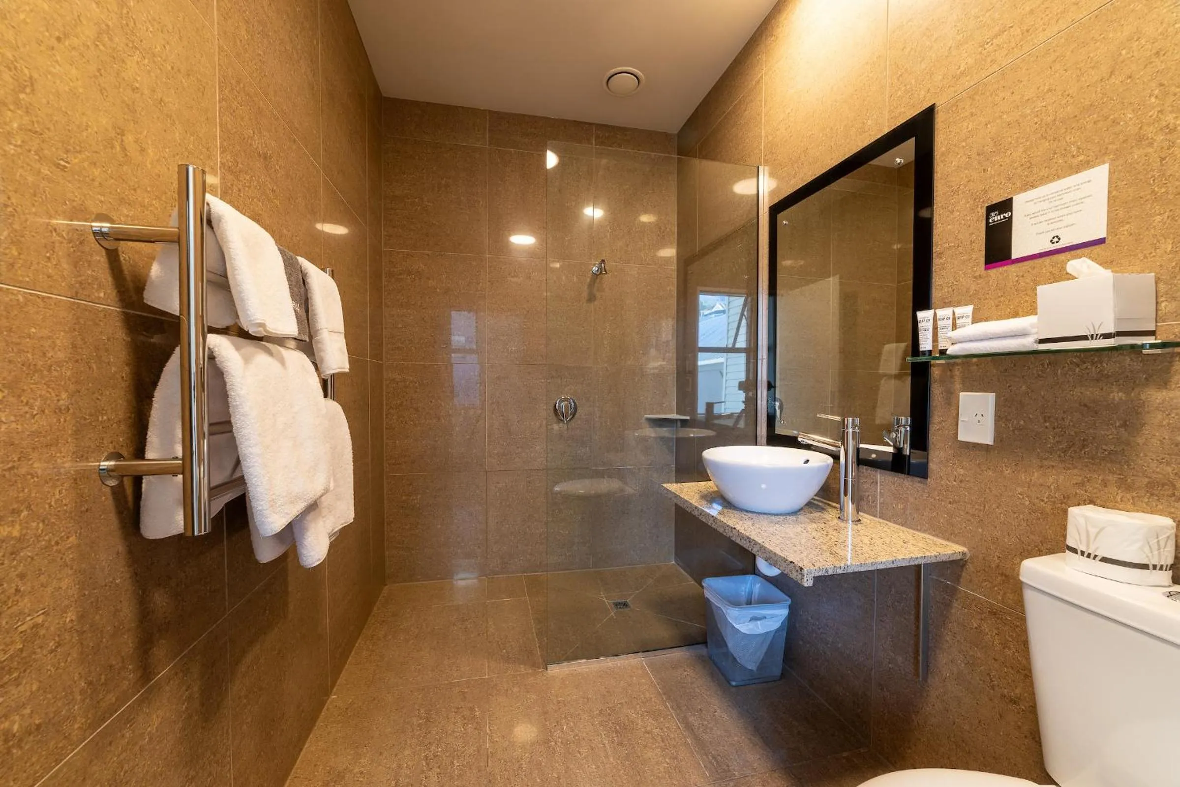 315 Euro Motel and Serviced Apartments