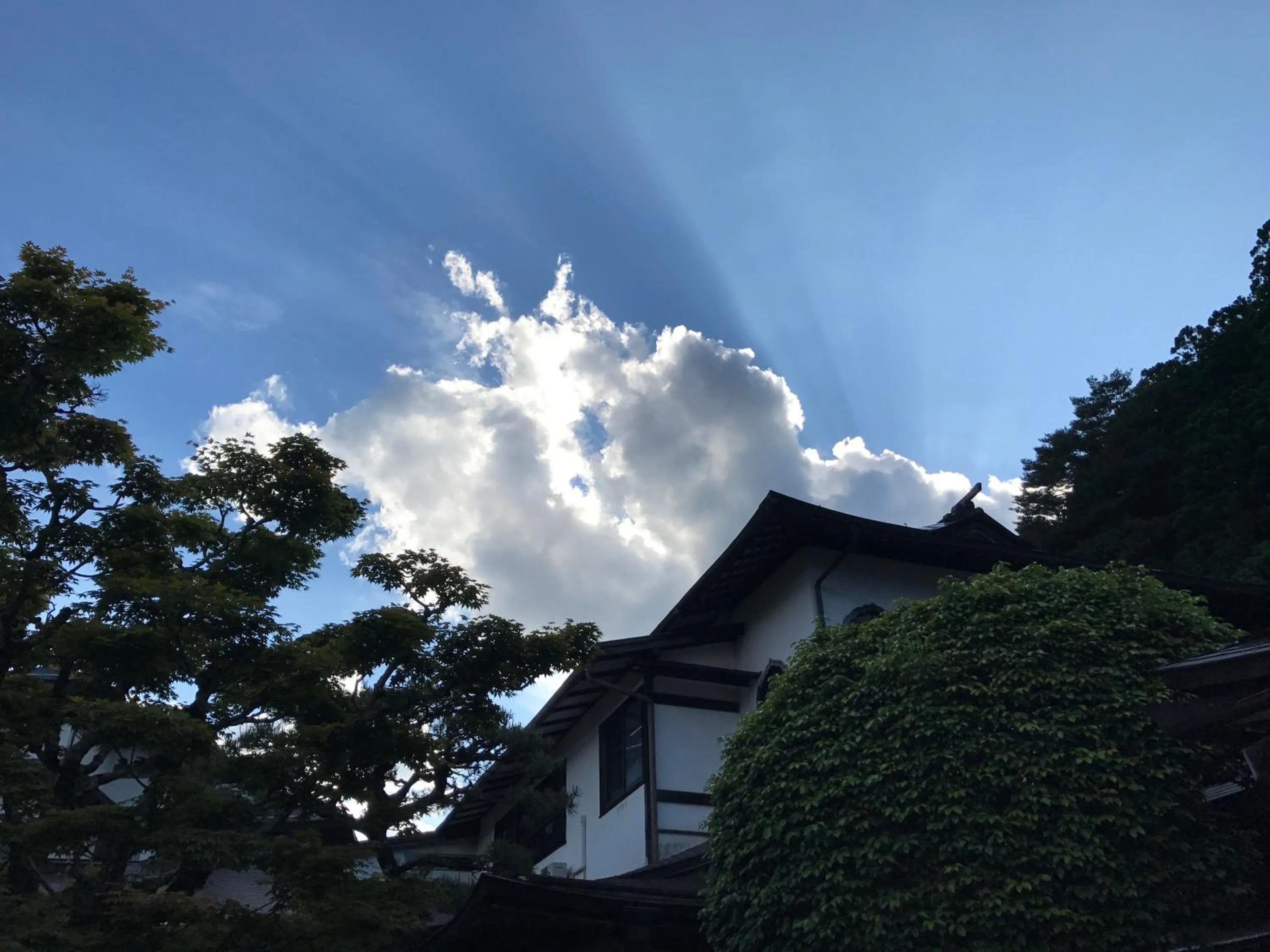 Property building in Sekishoin