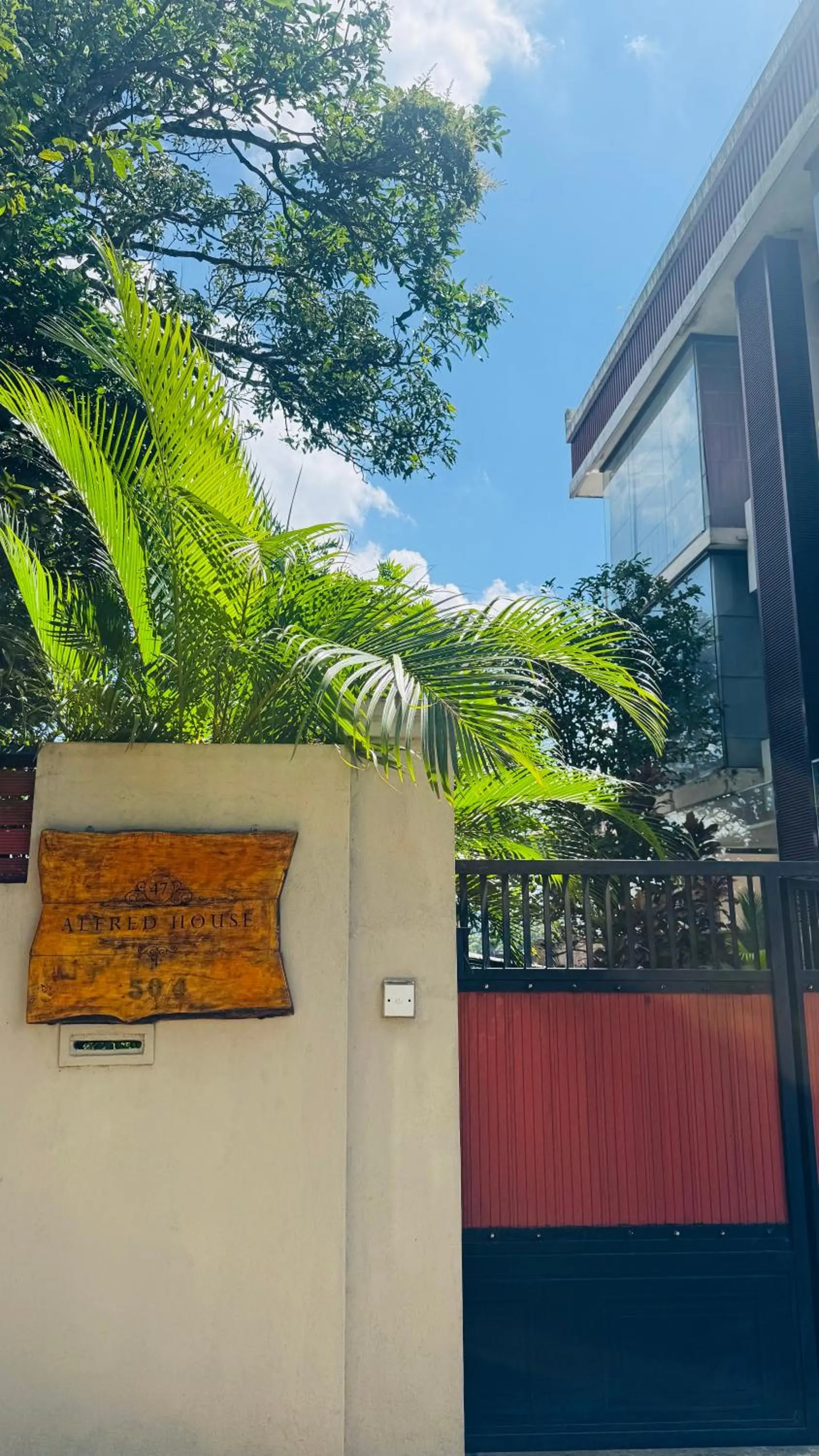 47 Alfred House - Free Pickup from Kandy City