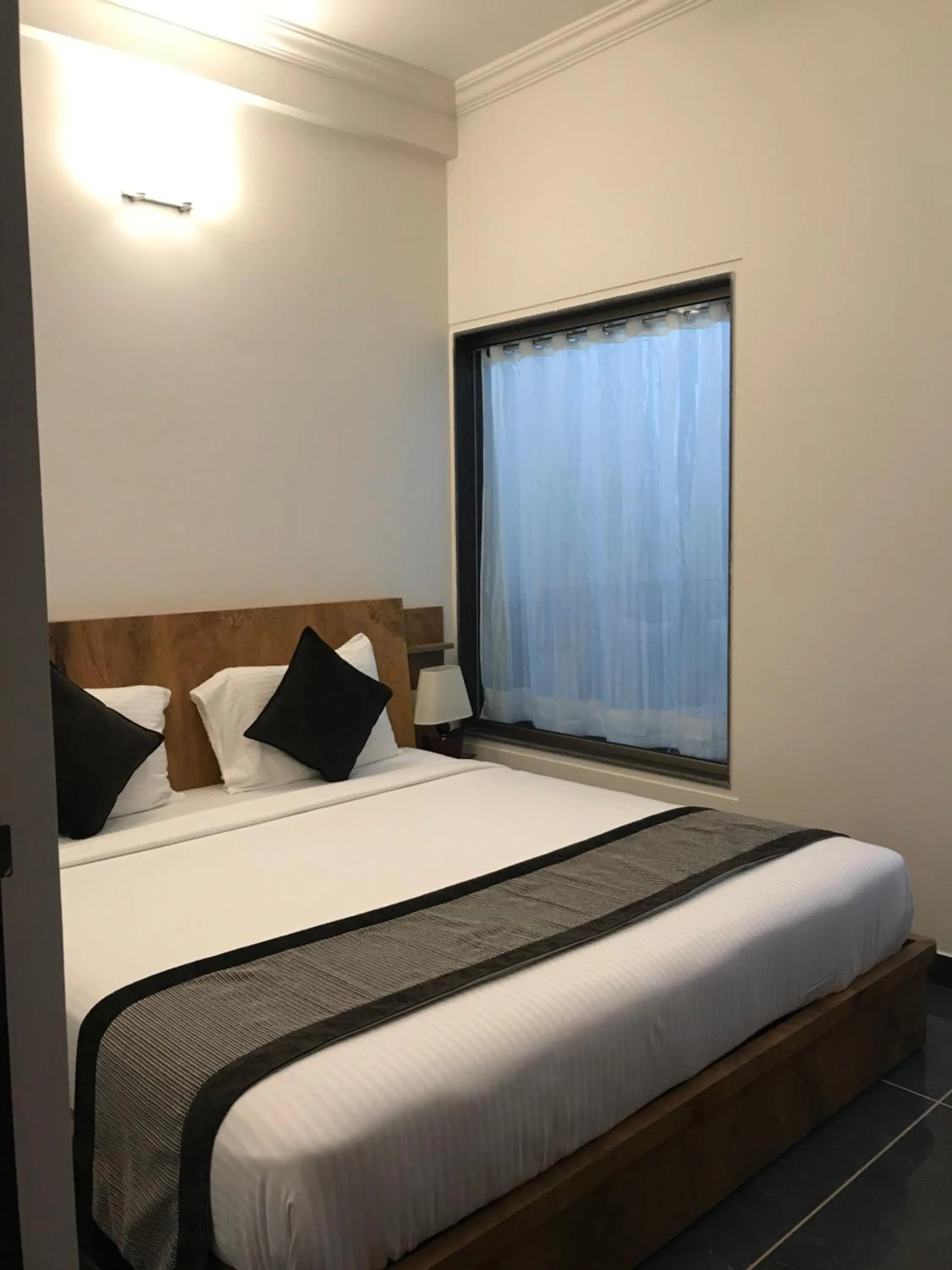 Bedroom, Bed in Rankk Stays