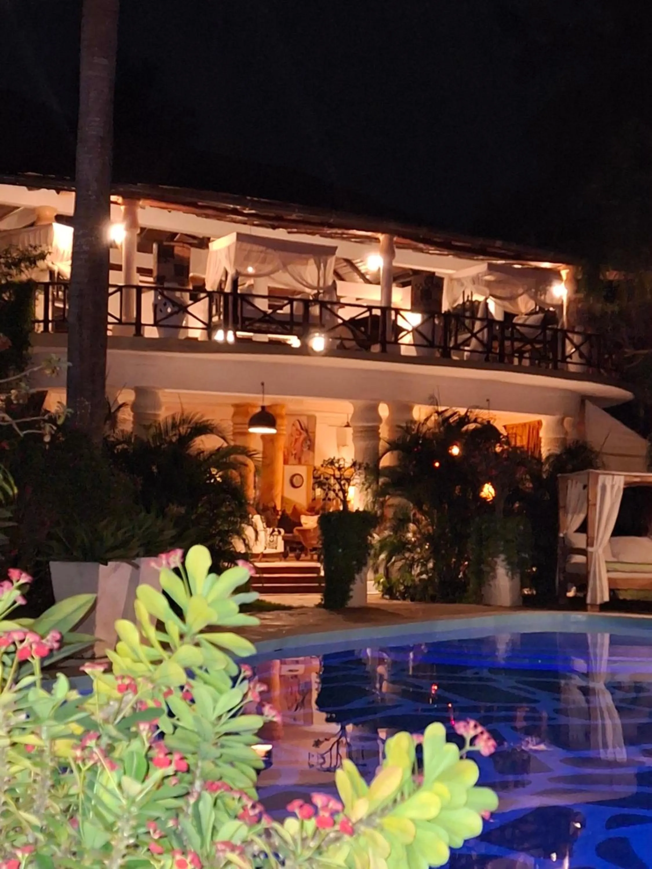 Night in African House Resort