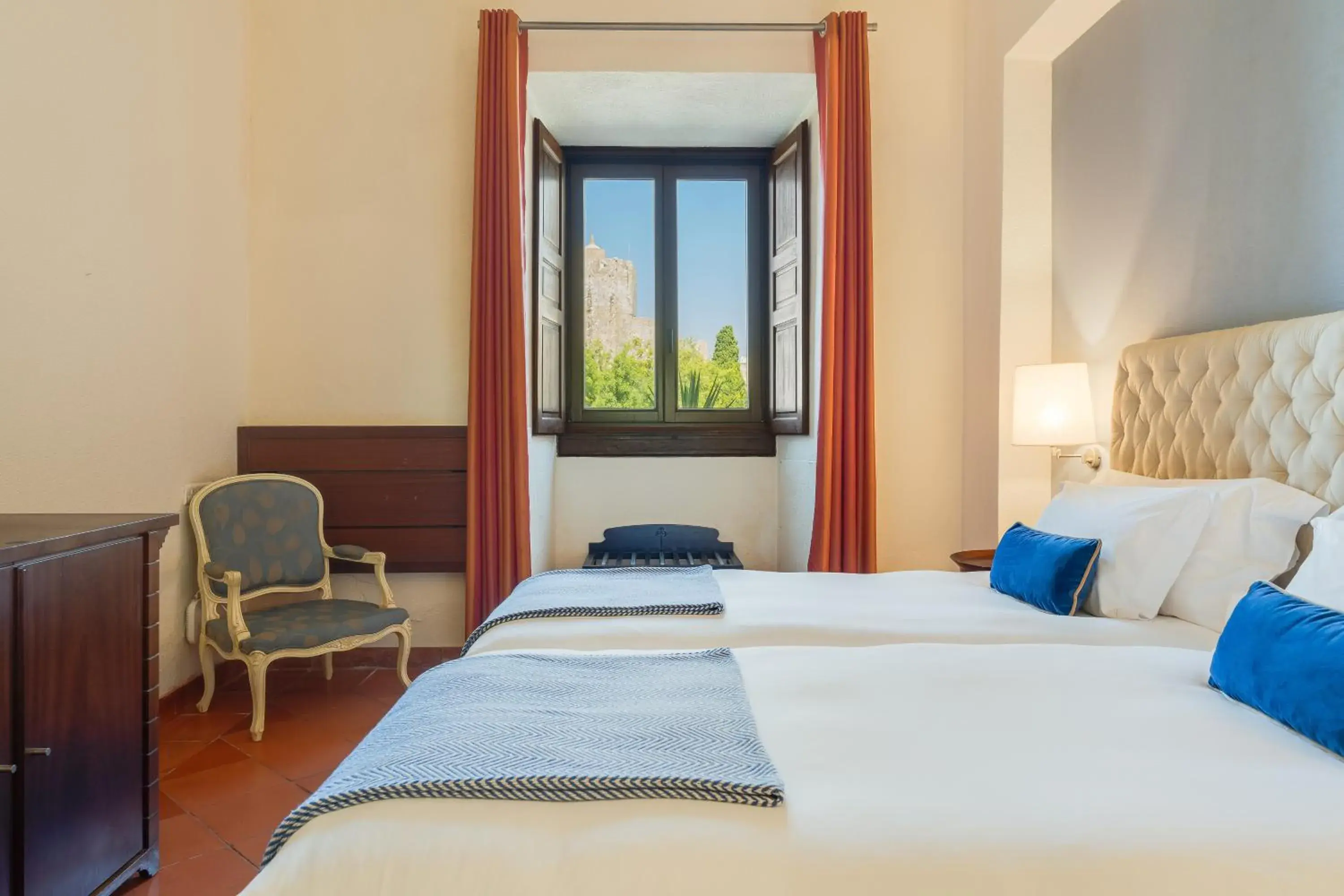 Bed in Pousada Castelo de Palmela Bed in Pousada Castelo de Palmela