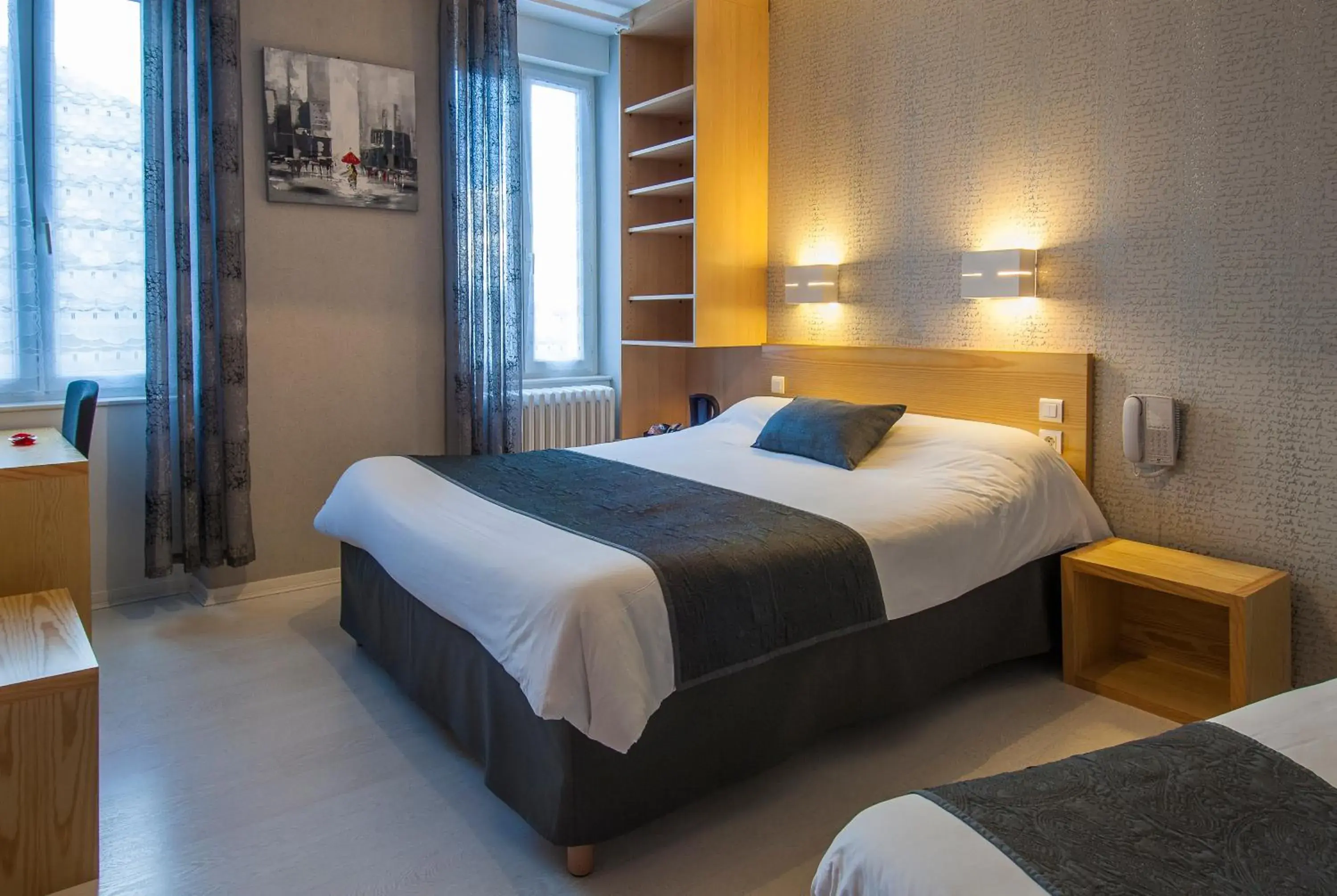 Comfort Triple Room in Logis Hôtel Restaurant Cazes Arazat Comfort Triple Room in Logis Hôtel Restaurant Cazes Arazat